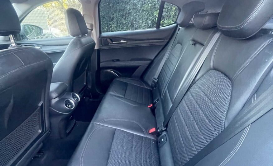 Alfa Romeo Stelvio 2.2 t Executive Q4 210cv auto
