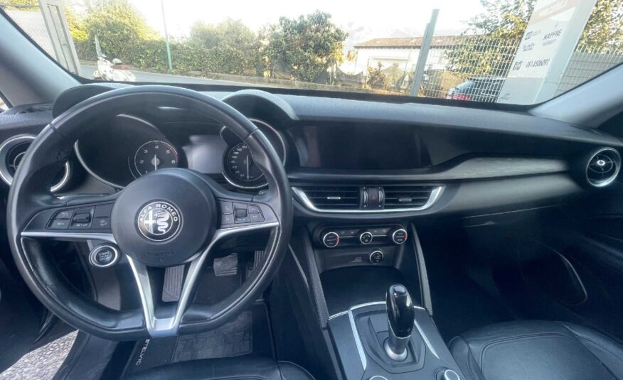 Alfa Romeo Stelvio 2.2 t Executive Q4 210cv auto