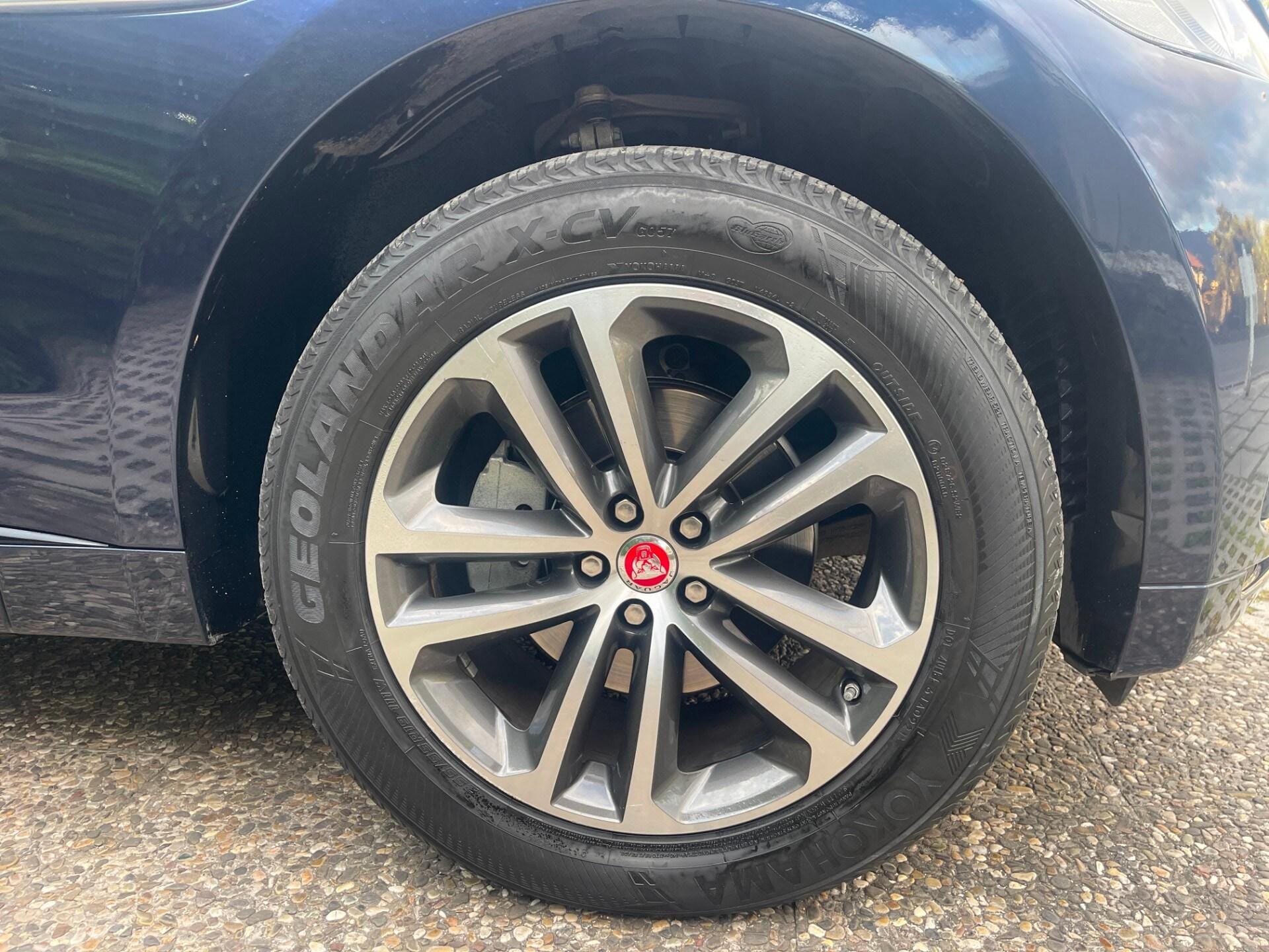 JAGUAR F-Pace 2.0 D 180 CV AWD aut. R-Sport