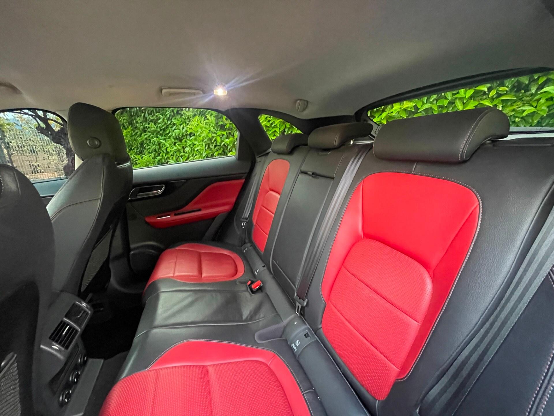 JAGUAR F-Pace 2.0 D 180 CV AWD aut. R-Sport