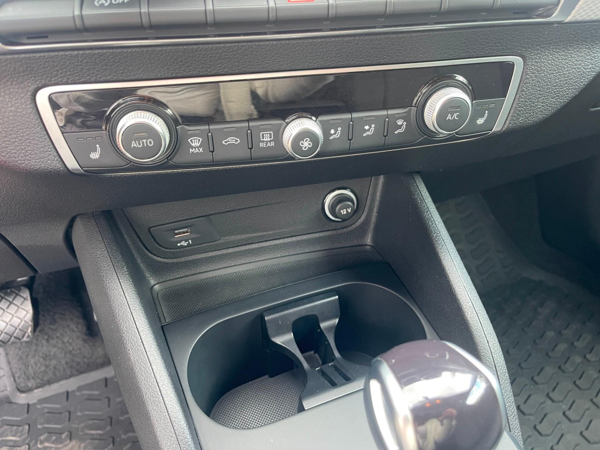 AUDI Q2 30 TDI S tronic S line Edition