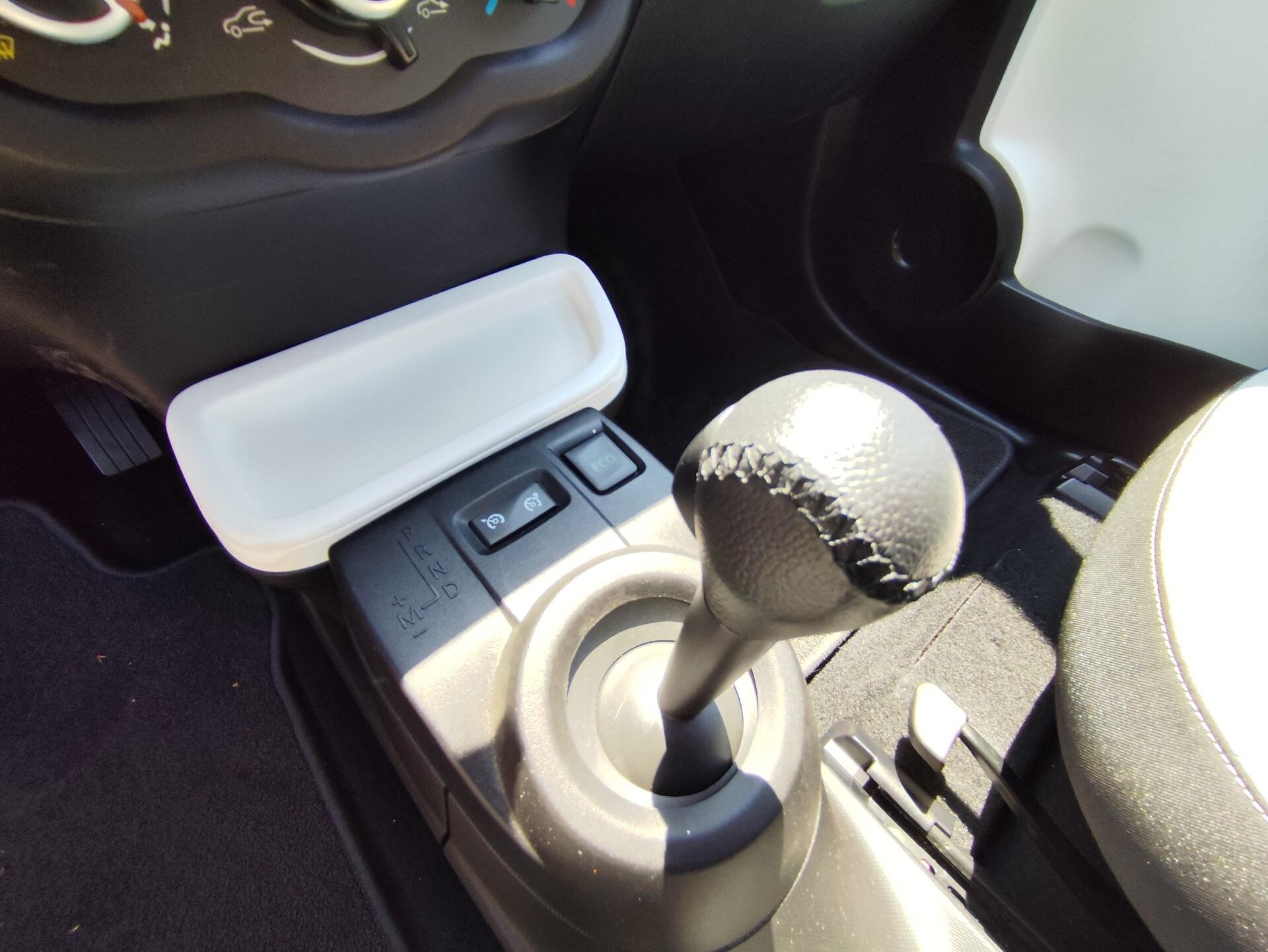 RENAULT Twingo SCe EDC La Parisienne