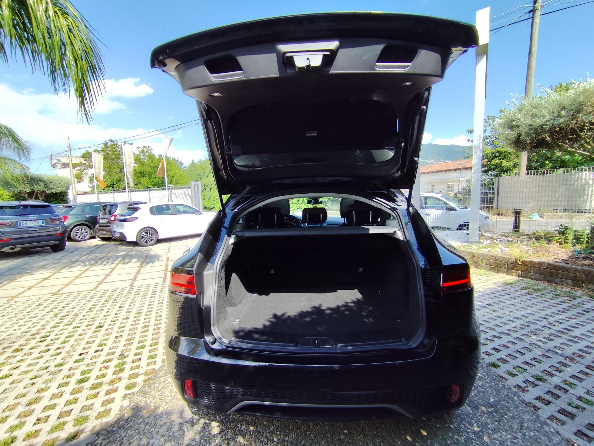 JAGUAR E-Pace 2.0D 180 CV AWD aut. R-Dynamic HSE