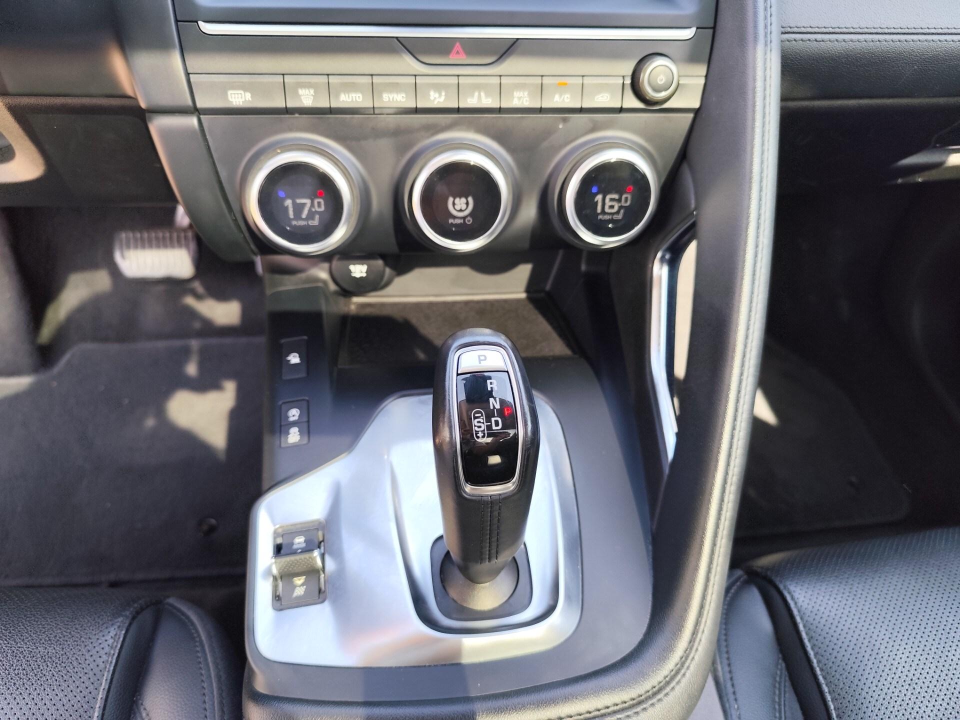 JAGUAR E-Pace 2.0D 180 CV AWD aut. R-Dynamic HSE