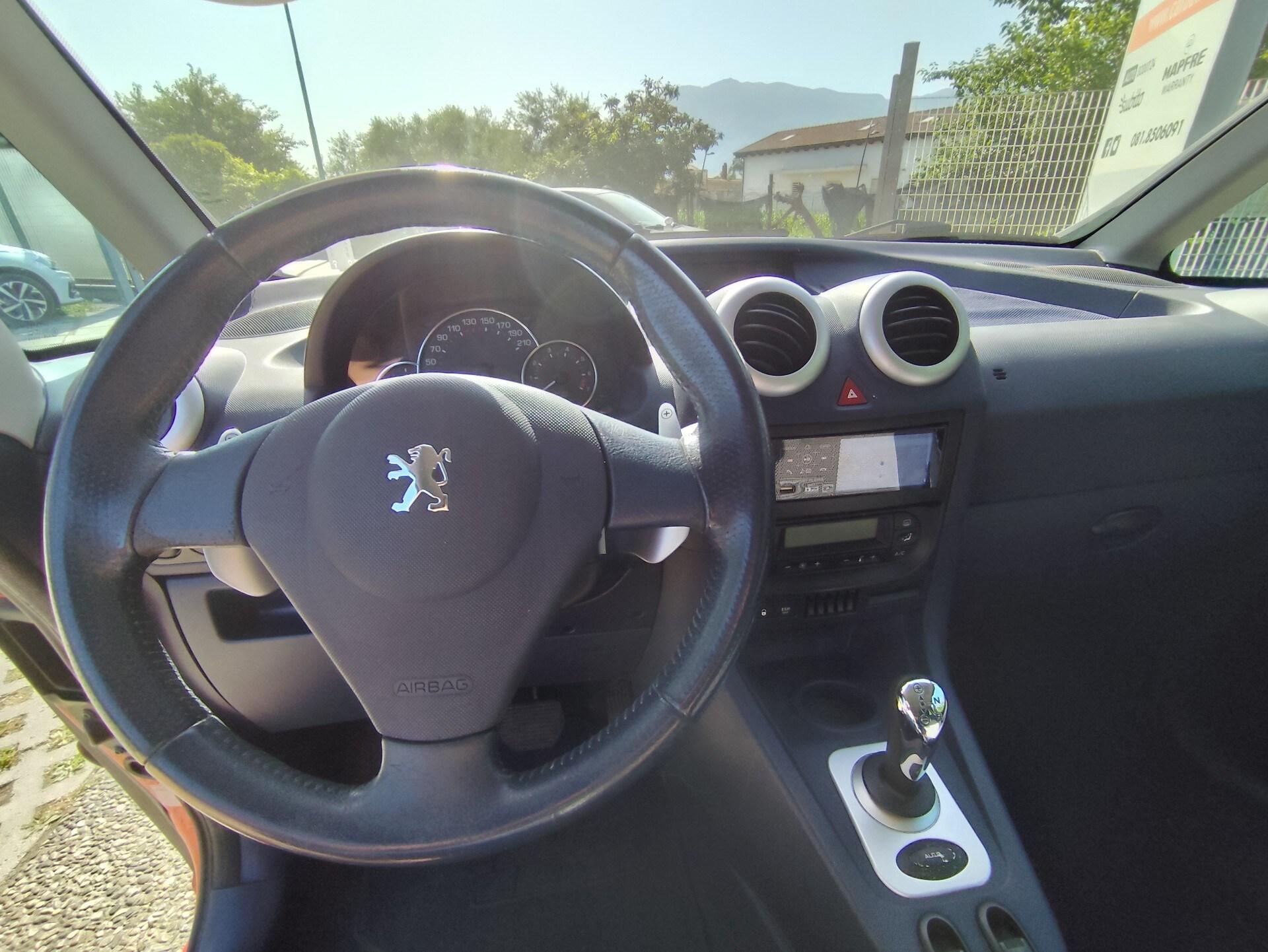 PEUGEOT 1.4 Sporty 2Tronic
