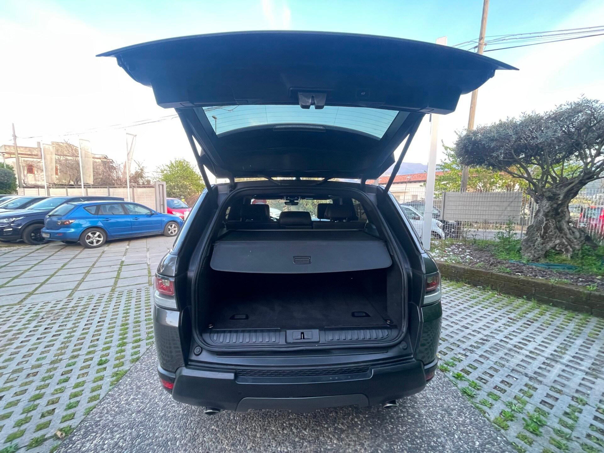 LAND ROVER Range Rover Sport 3.0 TDV6 HSE