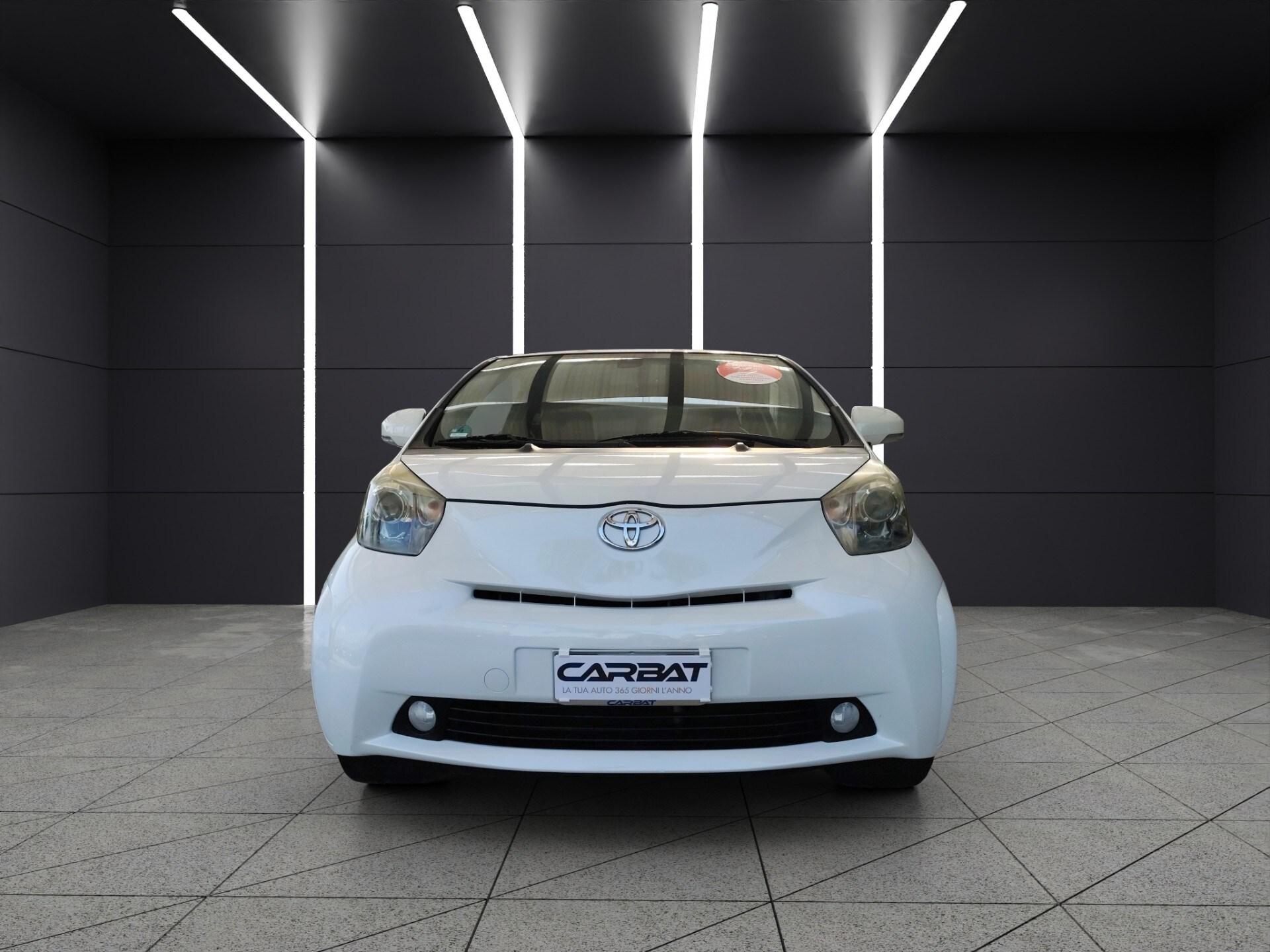 TOYOTA iQ 1.0