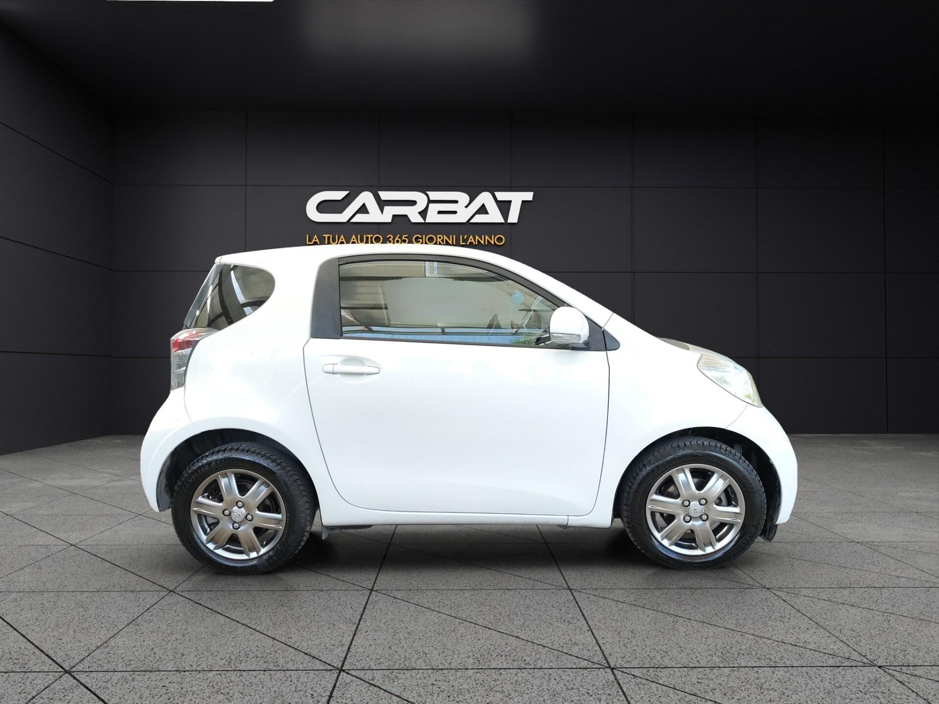 TOYOTA iQ 1.0