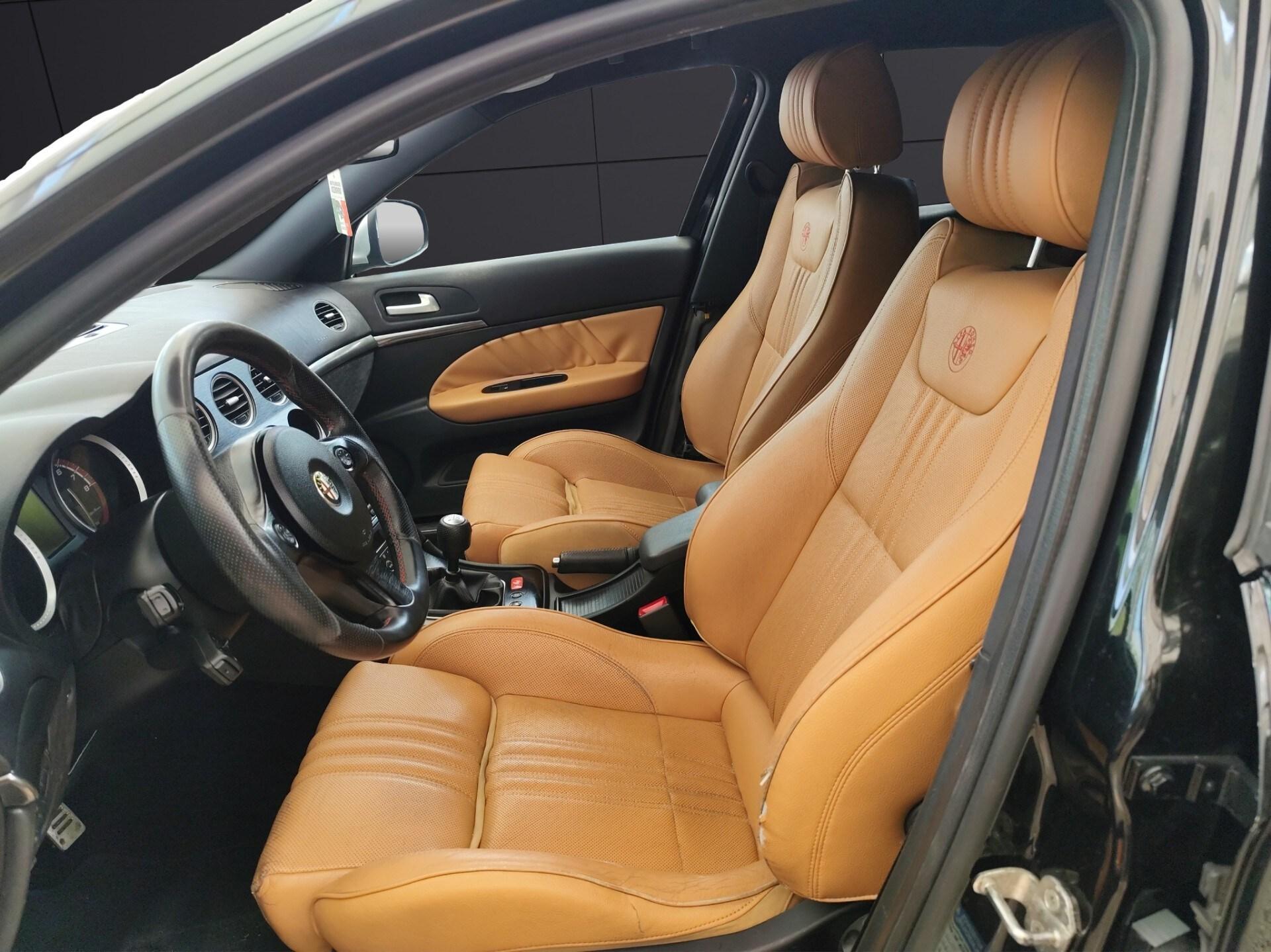 ALFA ROMEO 1750 TBi Sportwagon Distinctive