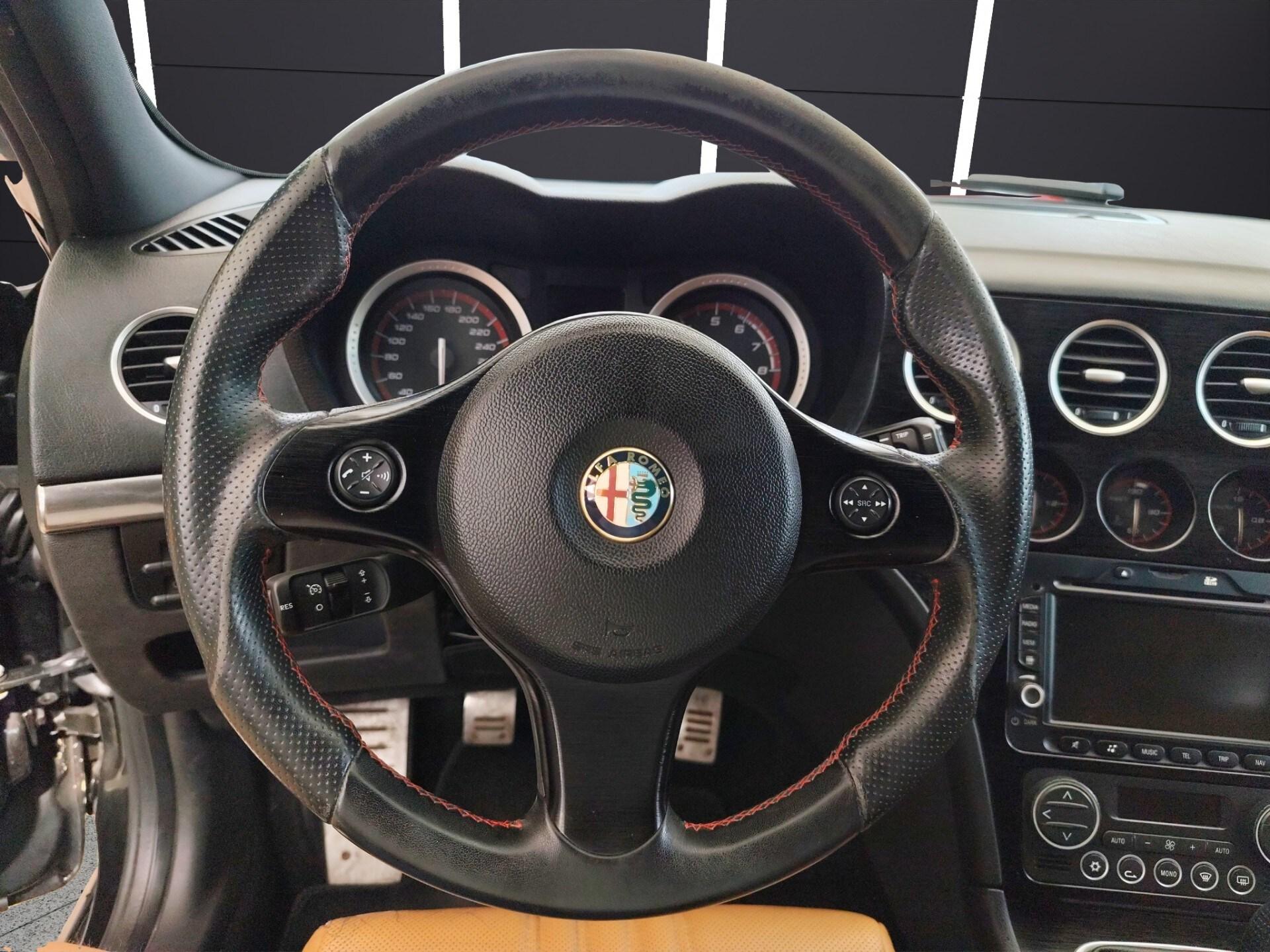ALFA ROMEO 1750 TBi Sportwagon Distinctive