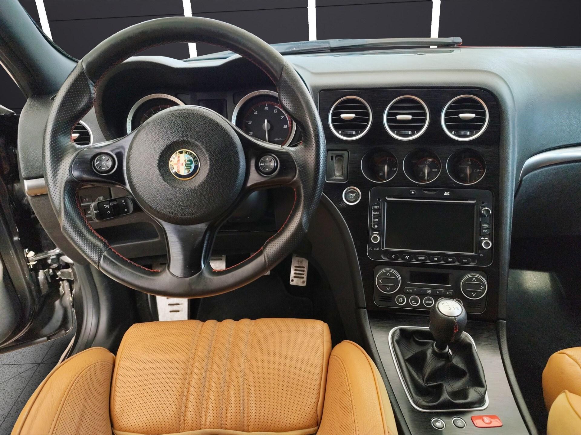 ALFA ROMEO 1750 TBi Sportwagon Distinctive