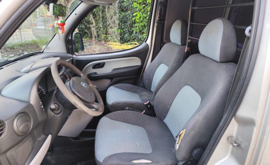 FIAT Doblò 1.6 16V Nat.Pow. PC-TN Car. S.vtr.