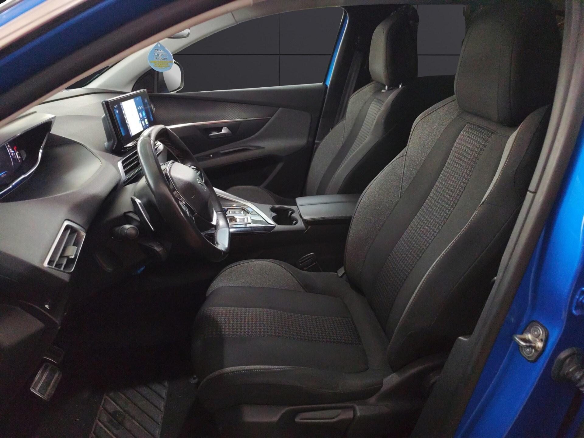 PEUGEOT 3008 BlueHDi 130 S&S EAT8 Active Business