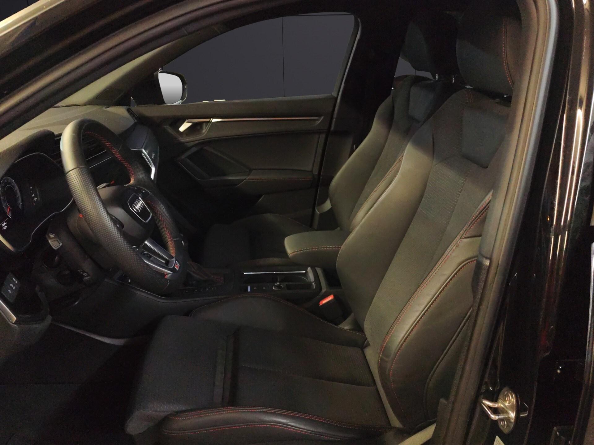 AUDI Q3 SPB 40 TDI quattro S tronic Identity Black