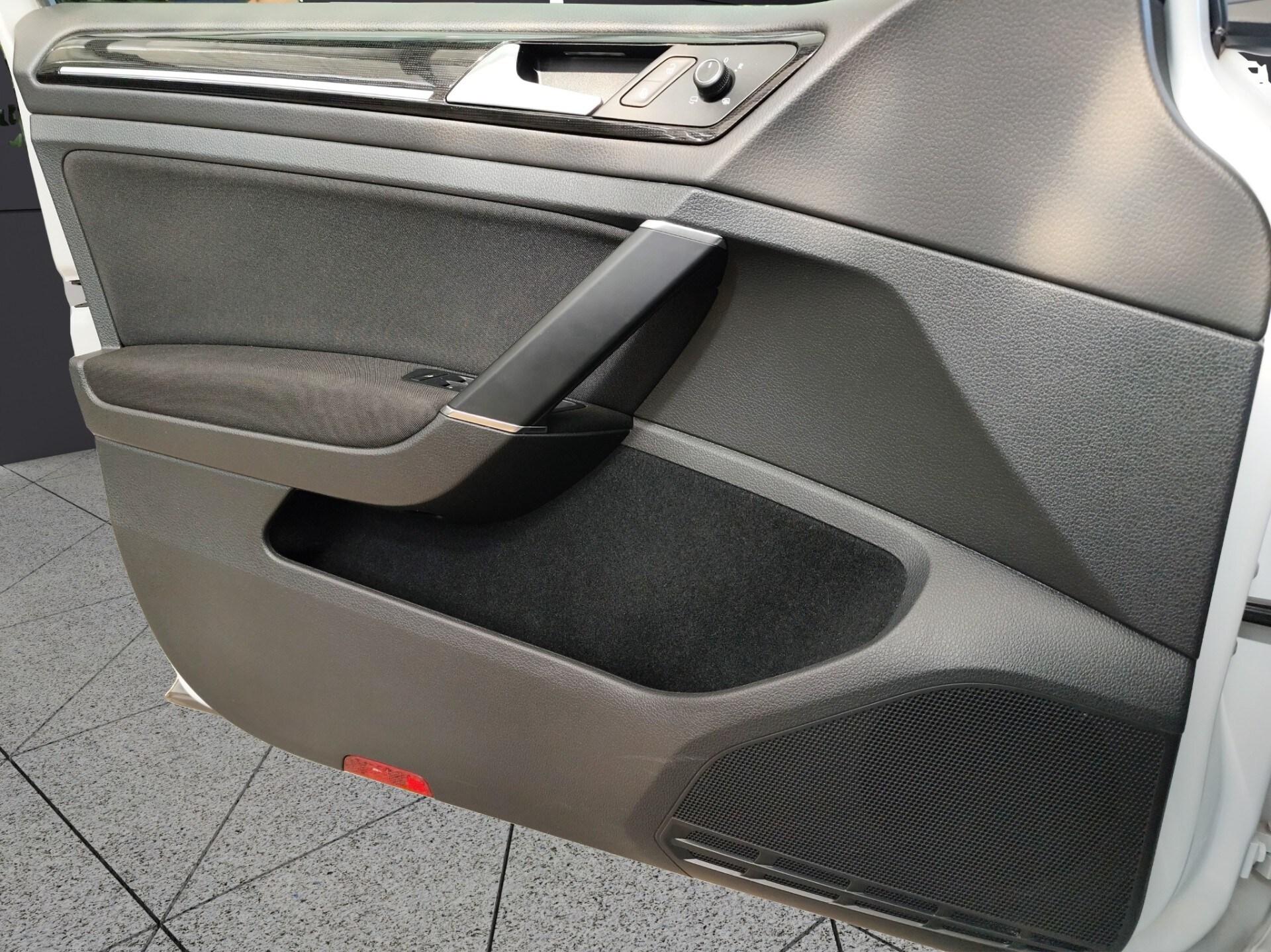 VOLKSWAGEN Golf 1.6 TDI 115 CV 5p. Highline BlueMotion Technology