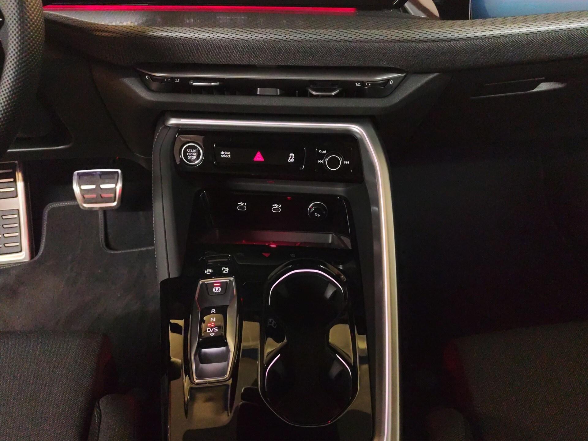 AUDI Q5 e-hybrid 220 kW S tronic quattro S Line Edition