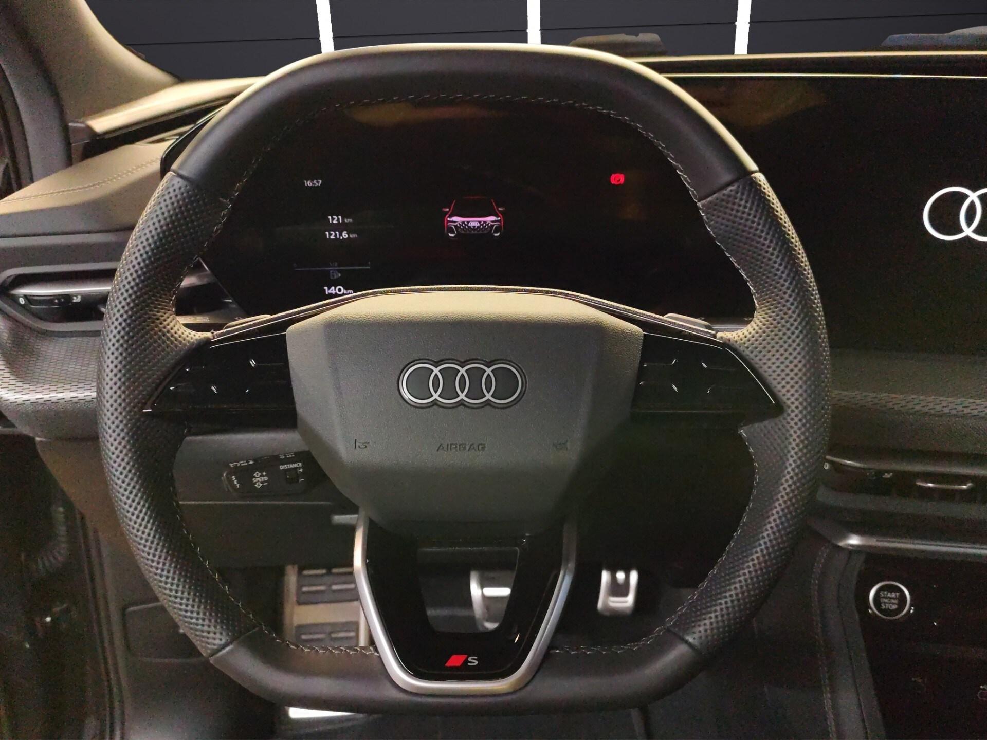 AUDI Q5 e-hybrid 220 kW S tronic quattro S Line Edition