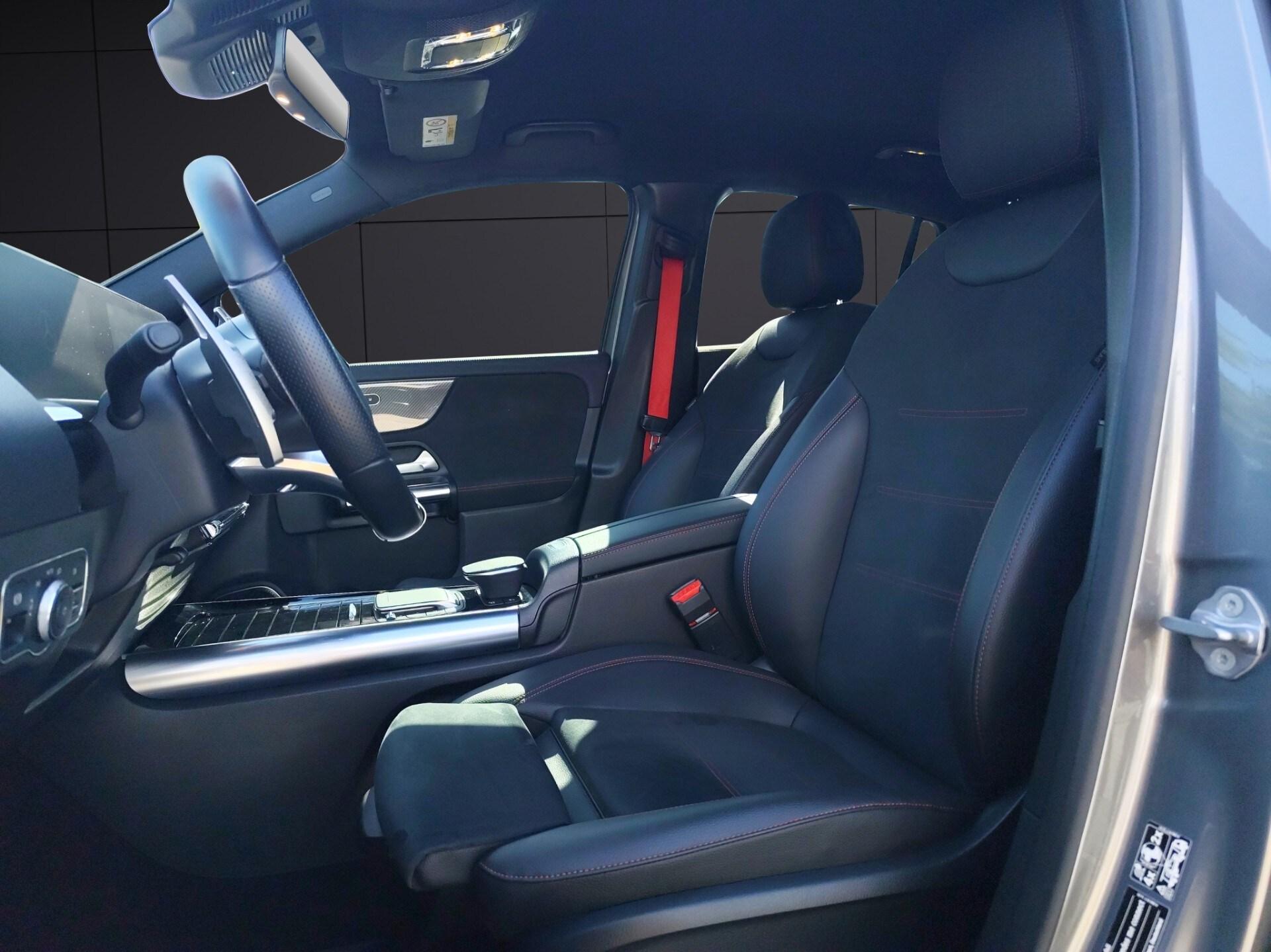 MERCEDES GLA 45 4Matic+ AMG