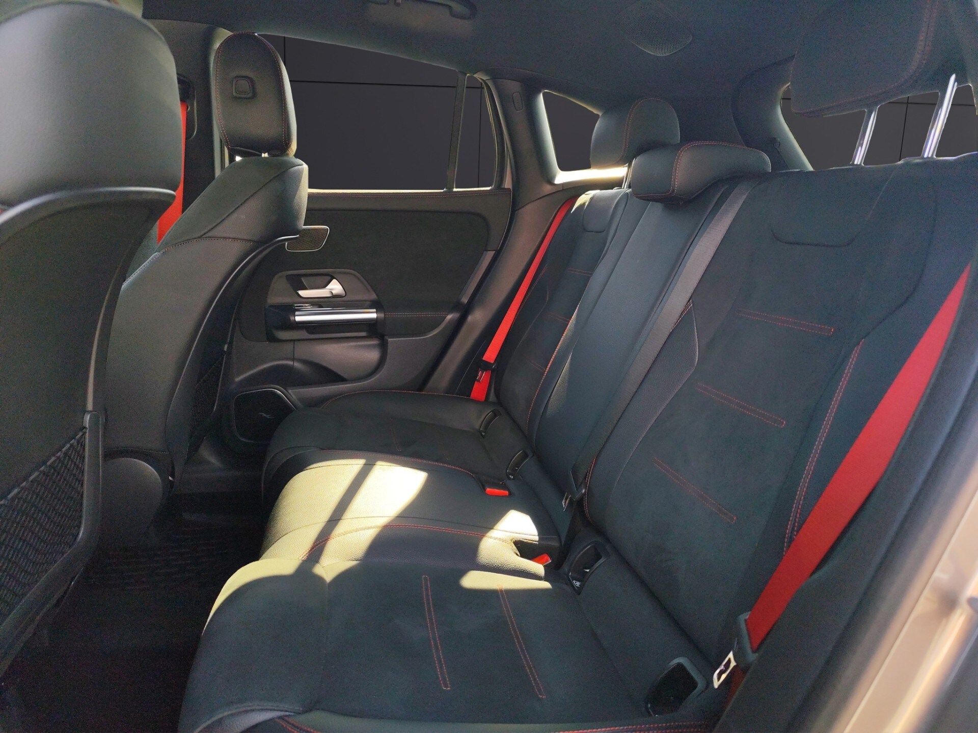 MERCEDES GLA 45 4Matic+ AMG