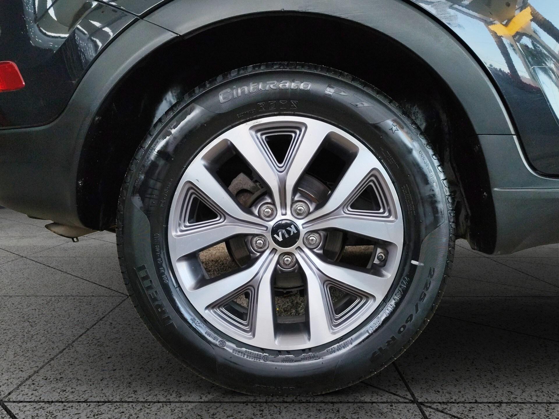 KIA Sportage 1.7 CRDI VGT 2WD high tech