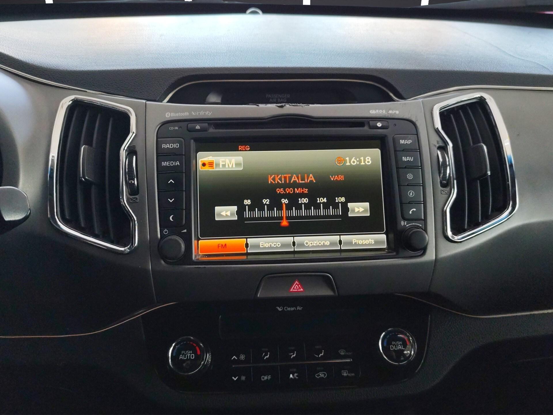 KIA Sportage 1.7 CRDI VGT 2WD high tech