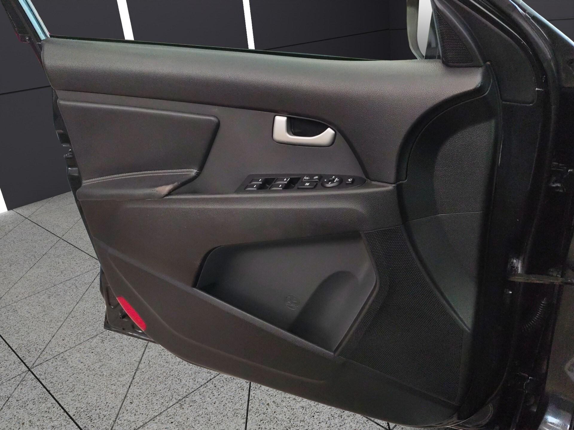 KIA Sportage 1.7 CRDI VGT 2WD high tech