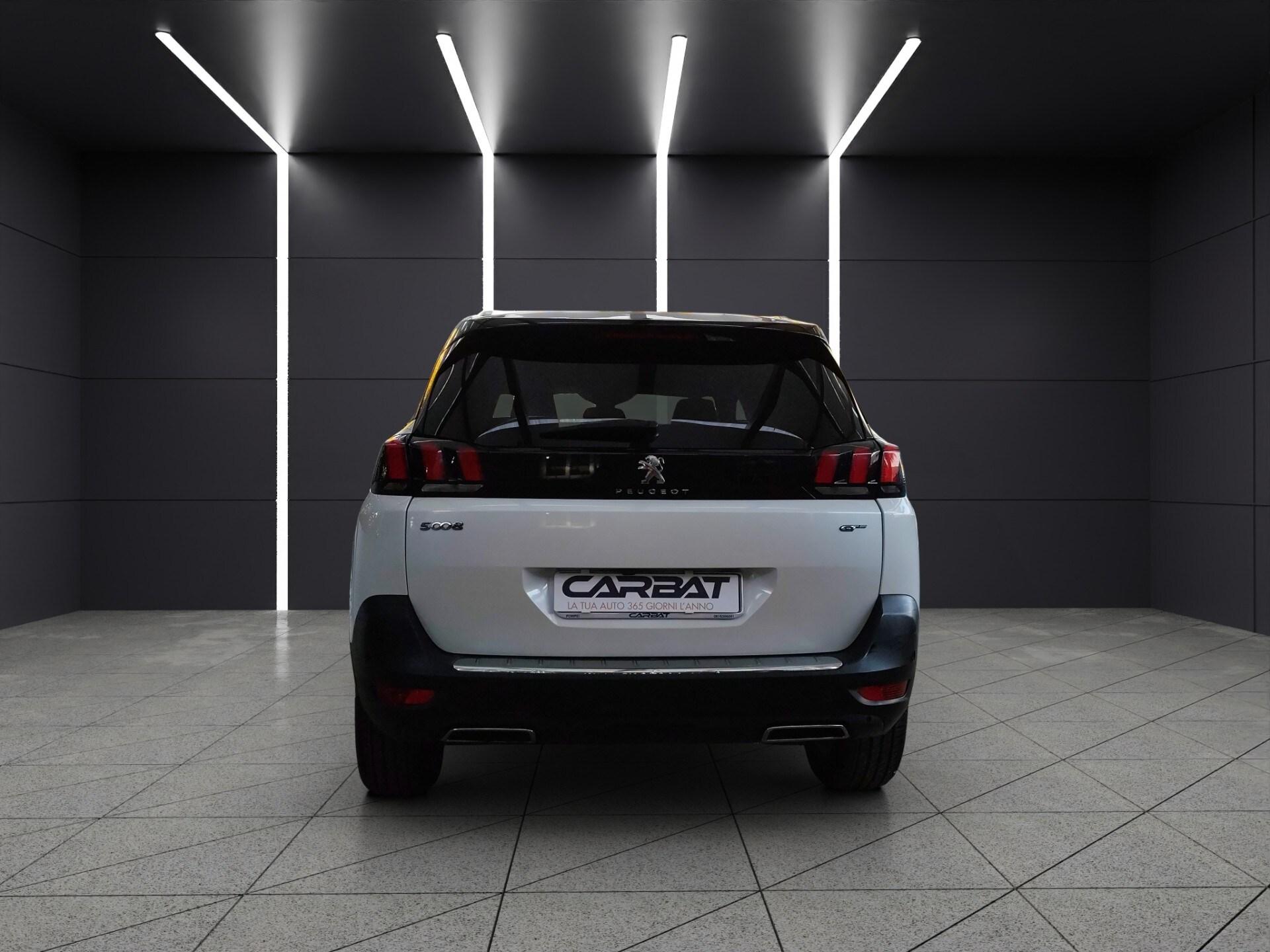 PEUGEOT 5008 BlueHDi 180 S&S EAT8 GT