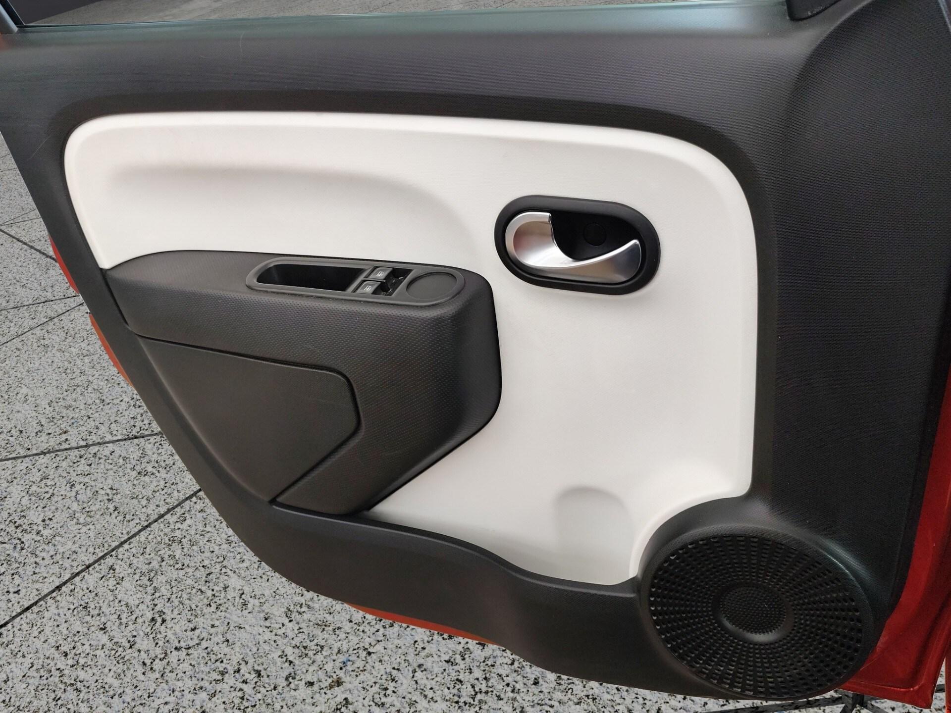 RENAULT Twingo SCe Life