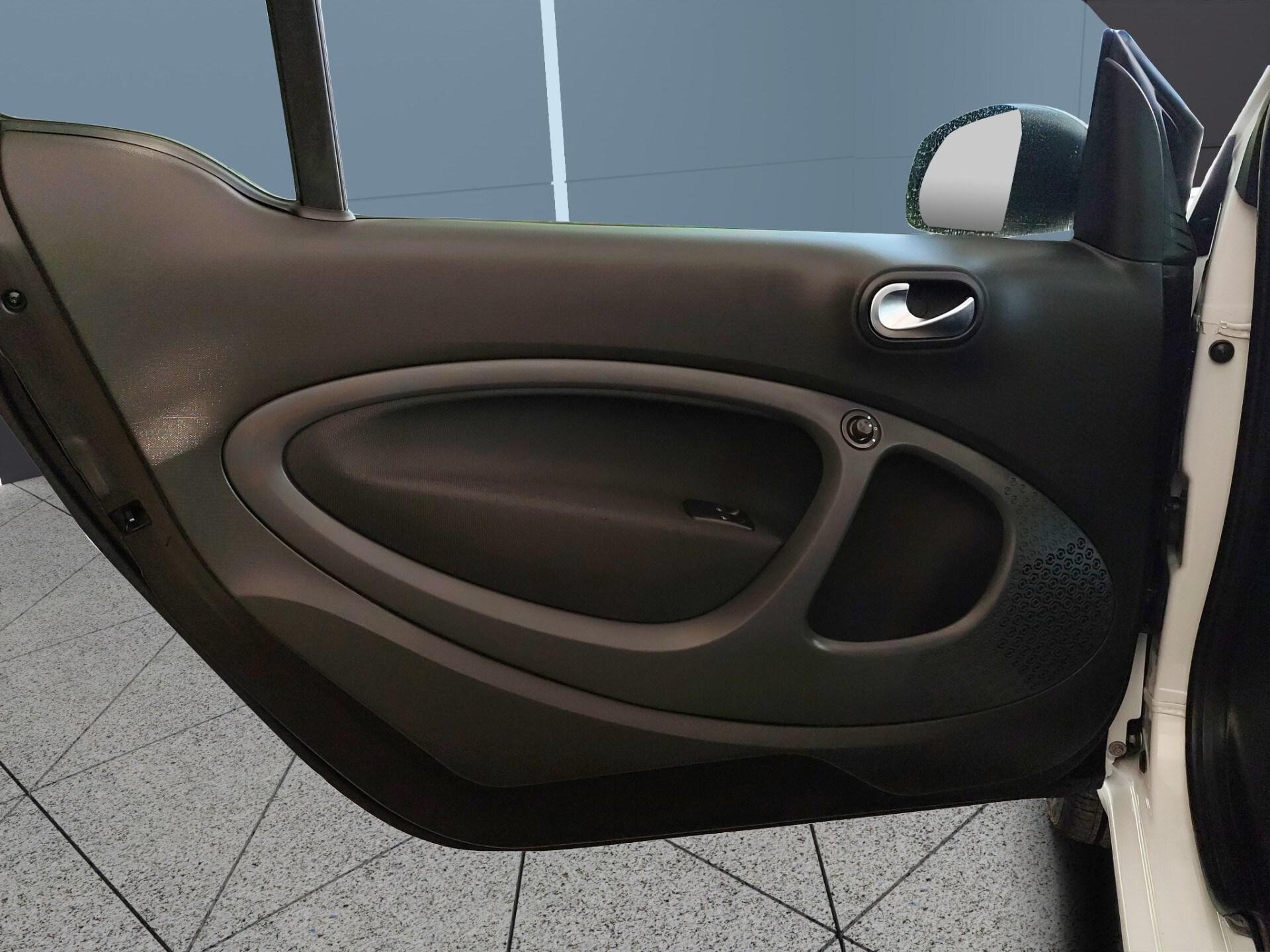 SMART fortwo 90 0.9 Turbo twinamic BRABUS Style