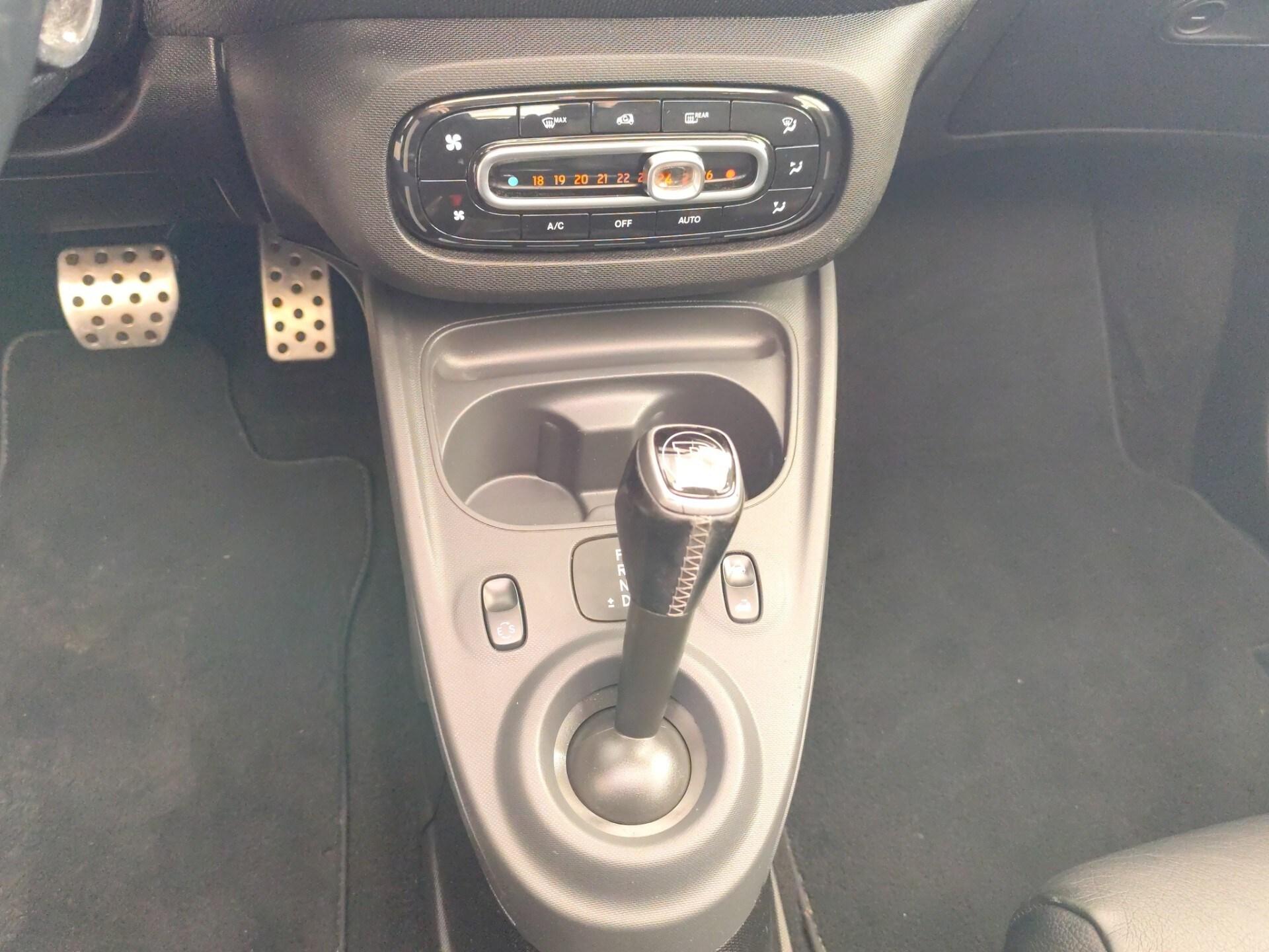 SMART fortwo 90 0.9 Turbo twinamic BRABUS Style