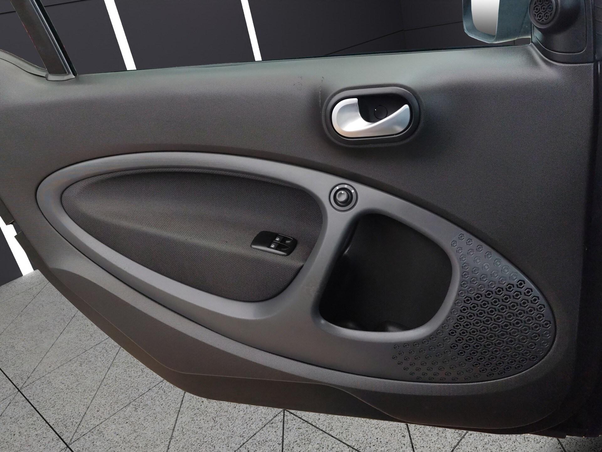 SMART fortwo 90 0.9 Turbo twinamic Urbanrunner Passion