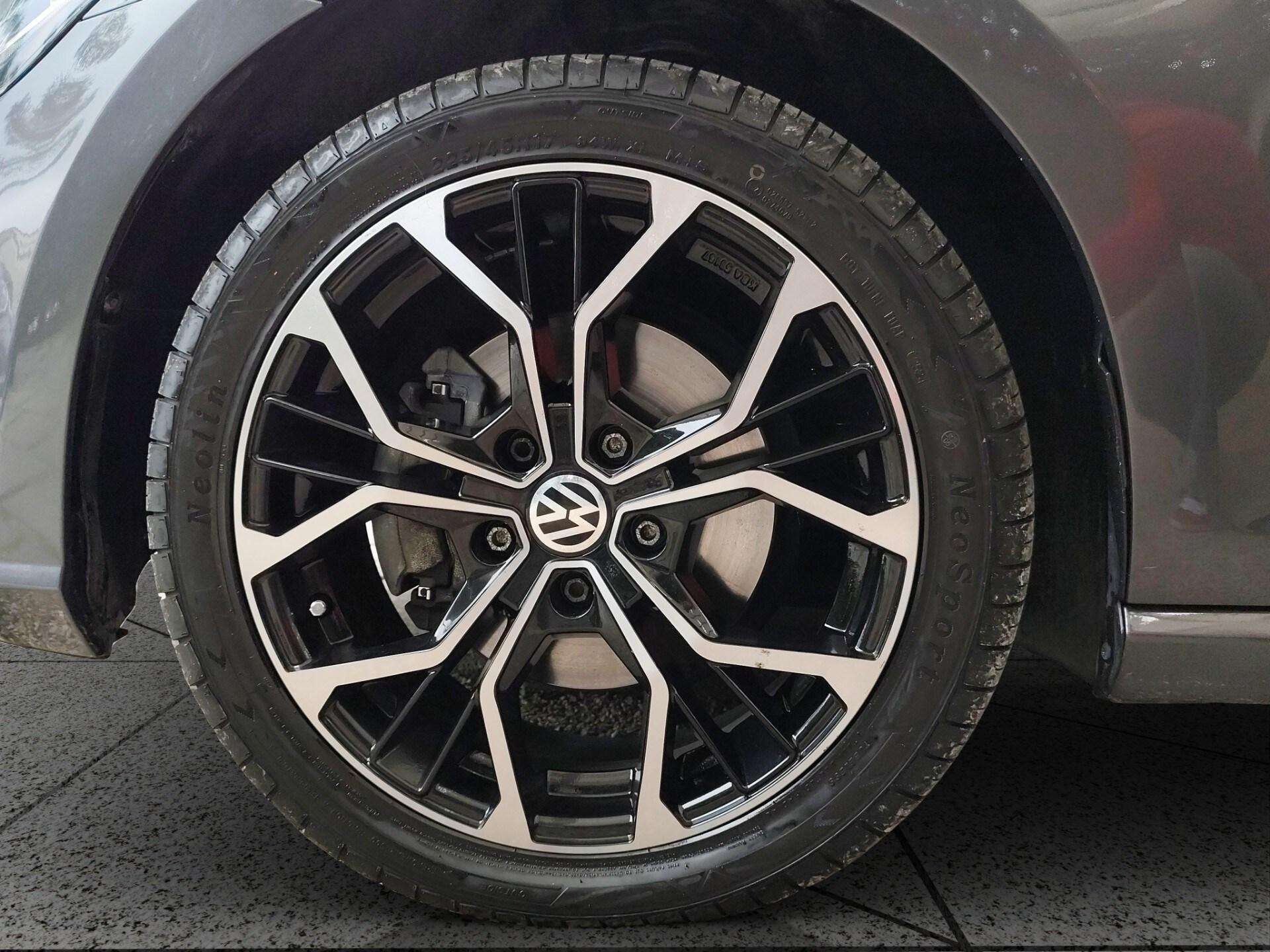 VOLKSWAGEN Golf 1.6 TDI 115 CV 5p. Business BlueMotion Technology