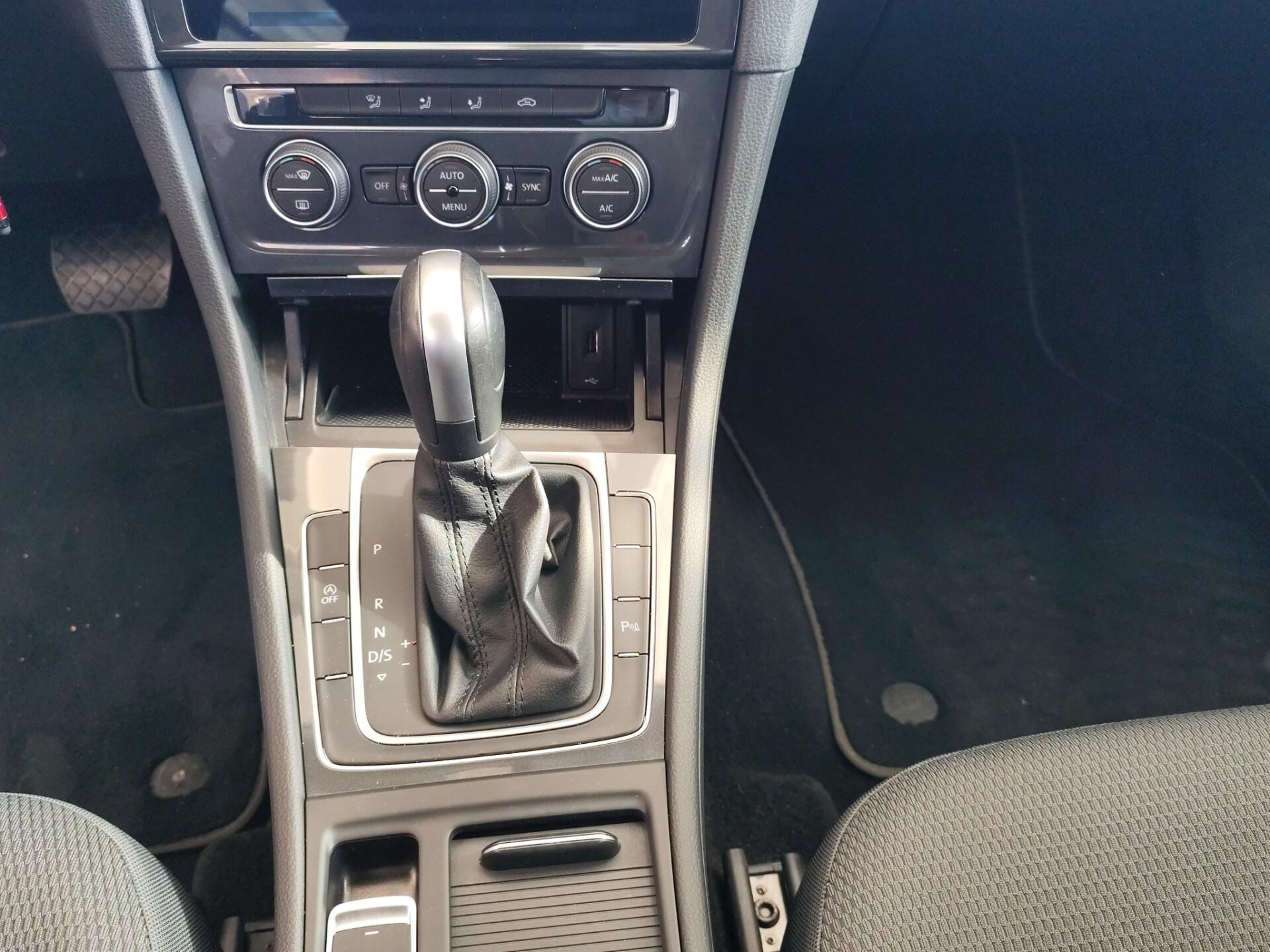 VOLKSWAGEN Golf 1.5 TGI DSG 5p. Business BlueMotion Technology