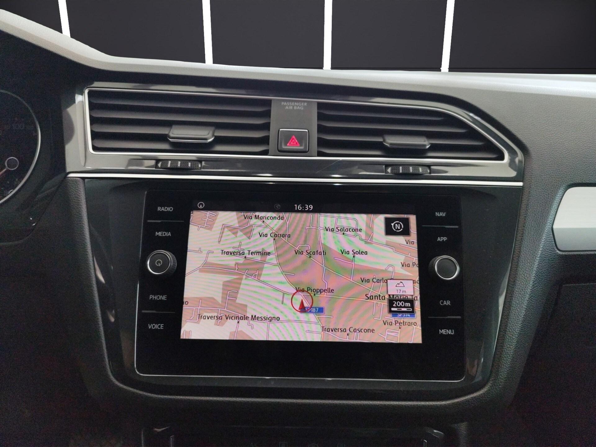 VOLKSWAGEN Tiguan 2.0 TDI SCR DSG Sport BlueMotion Technology