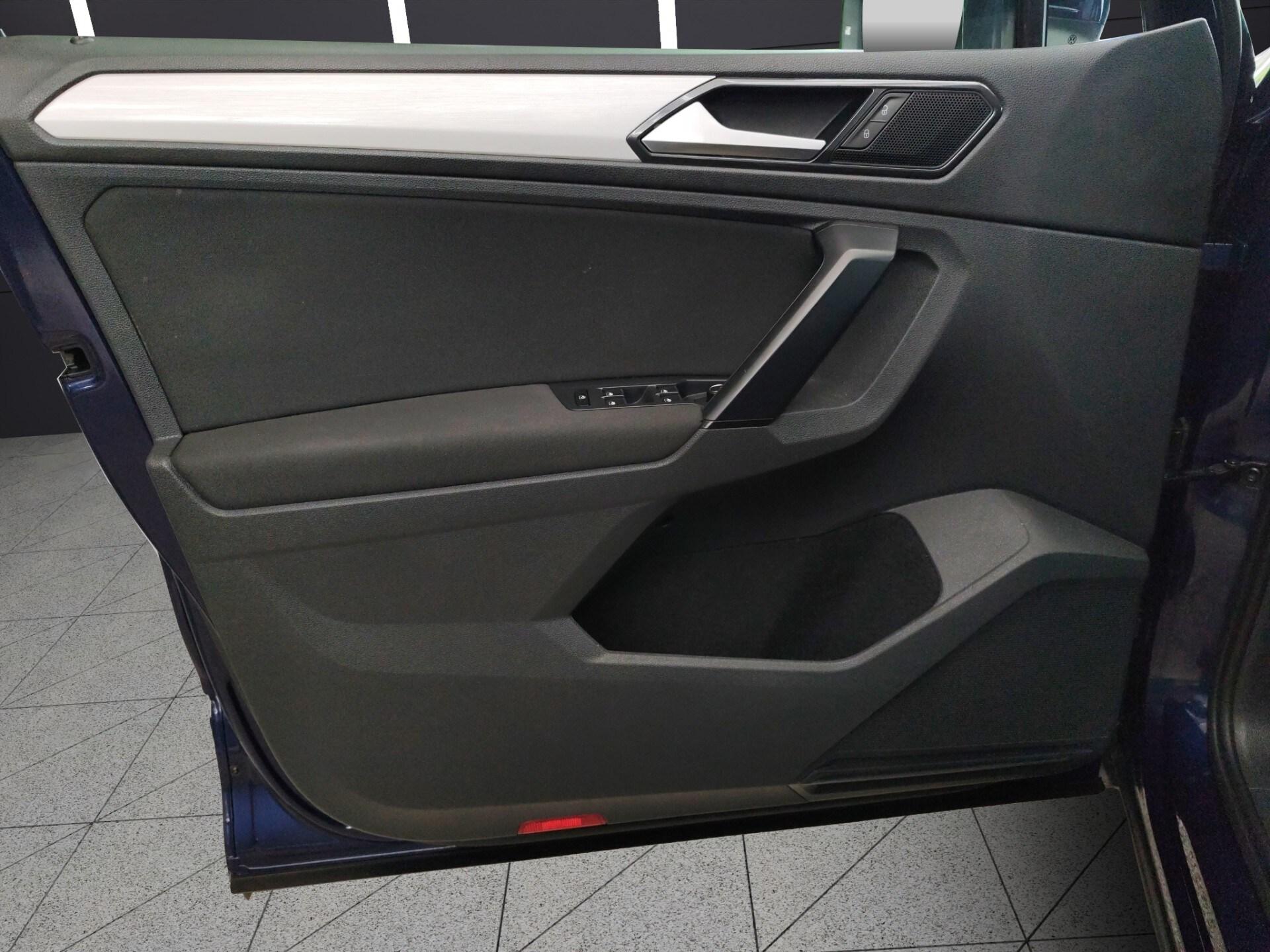 VOLKSWAGEN Tiguan 2.0 TDI SCR DSG Sport BlueMotion Technology