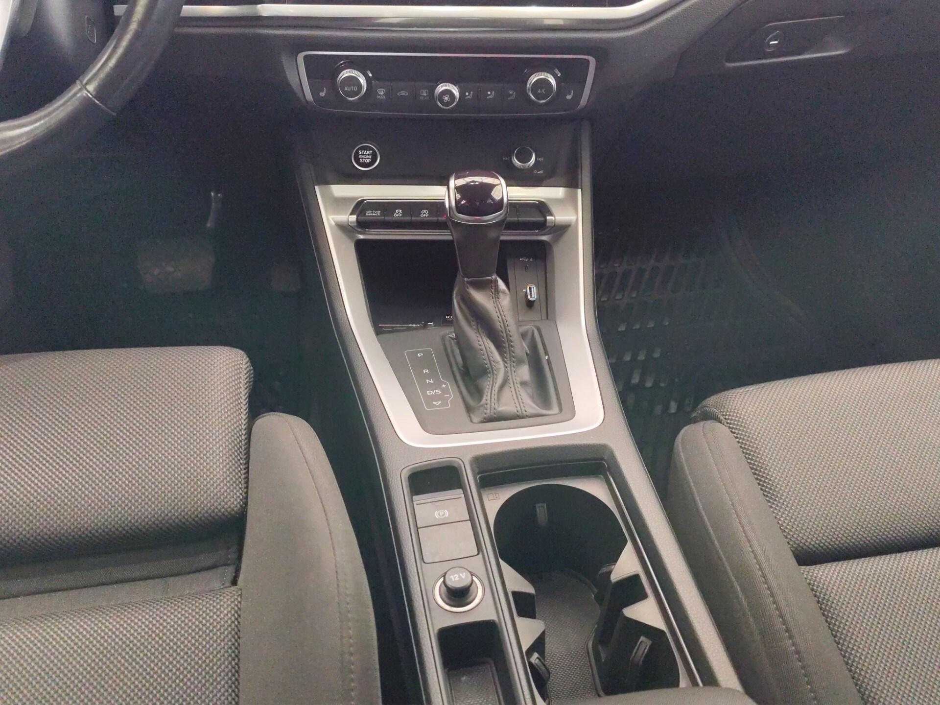 AUDI Q3 SPB 35 TDI S tronic S line edition