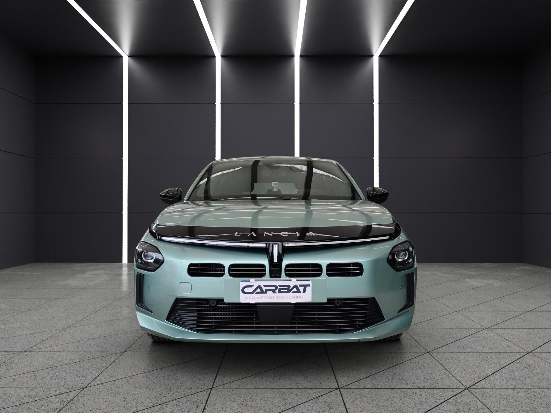 LANCIA Ypsilon Hybrid e-DCT