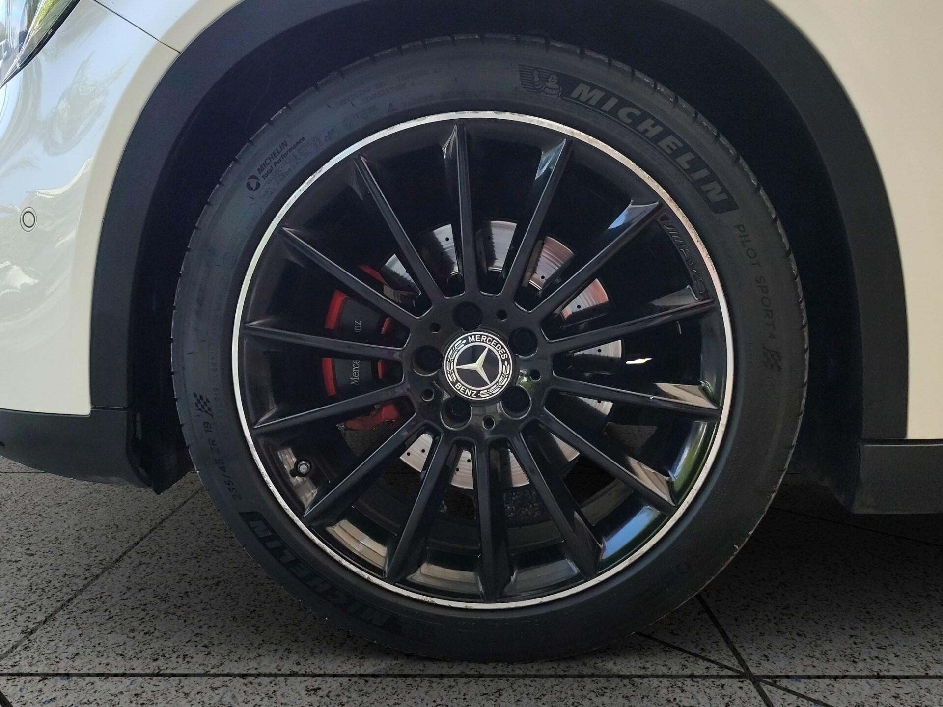 MERCEDES GLA 220 Automatic 4Matic Premium