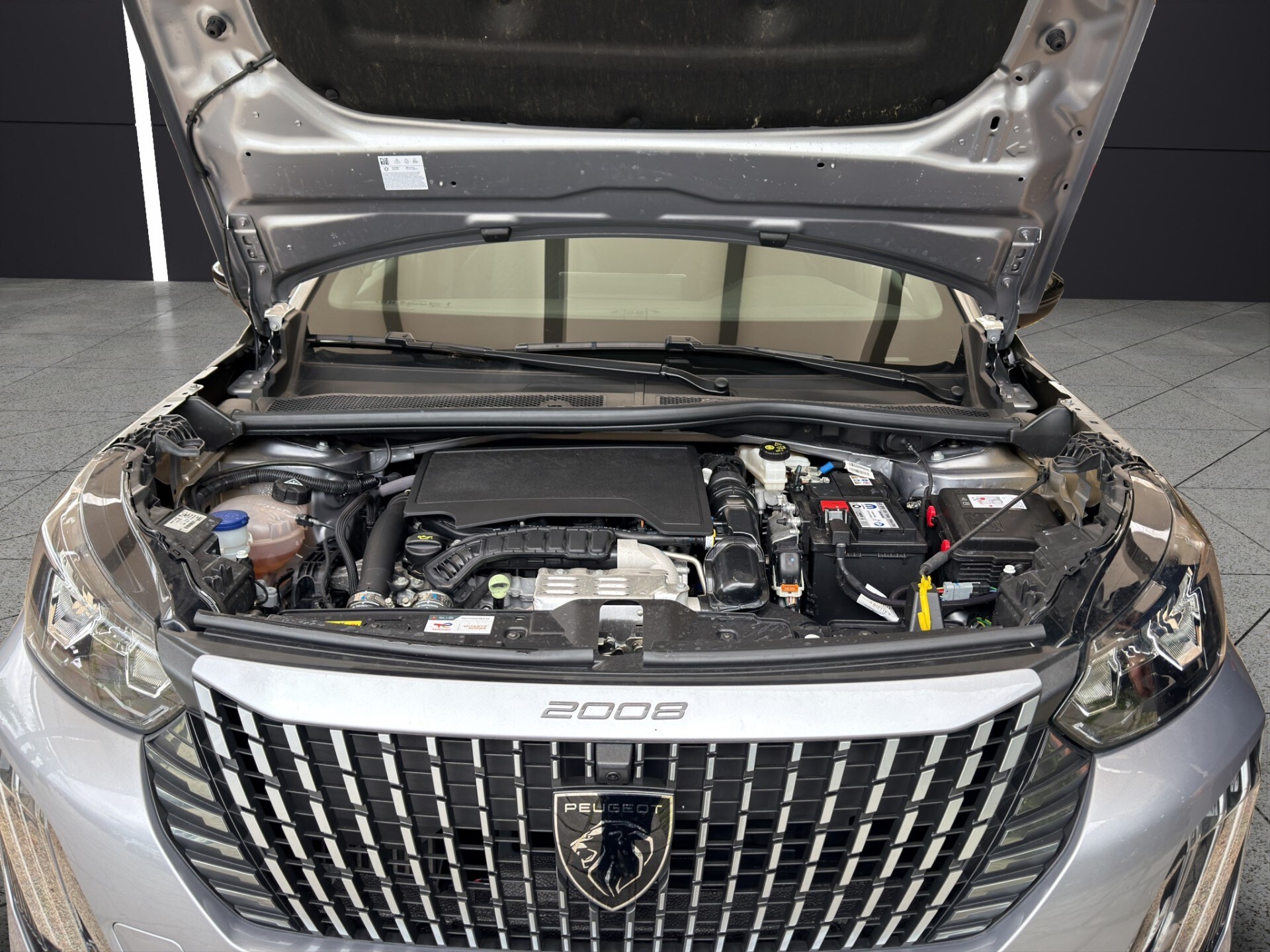 PEUGEOT 2008 PureTech 100 S&S Allure