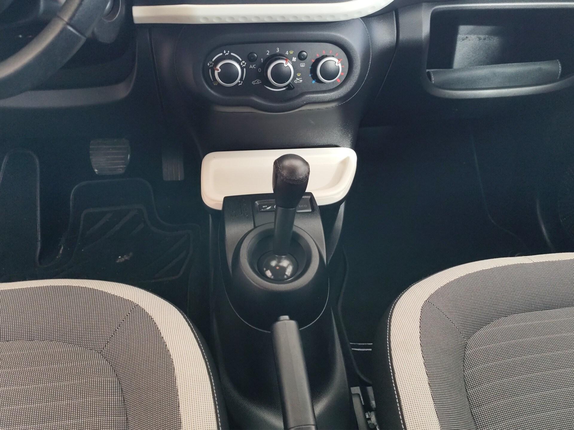 RENAULT Twingo SCe EDC Zen