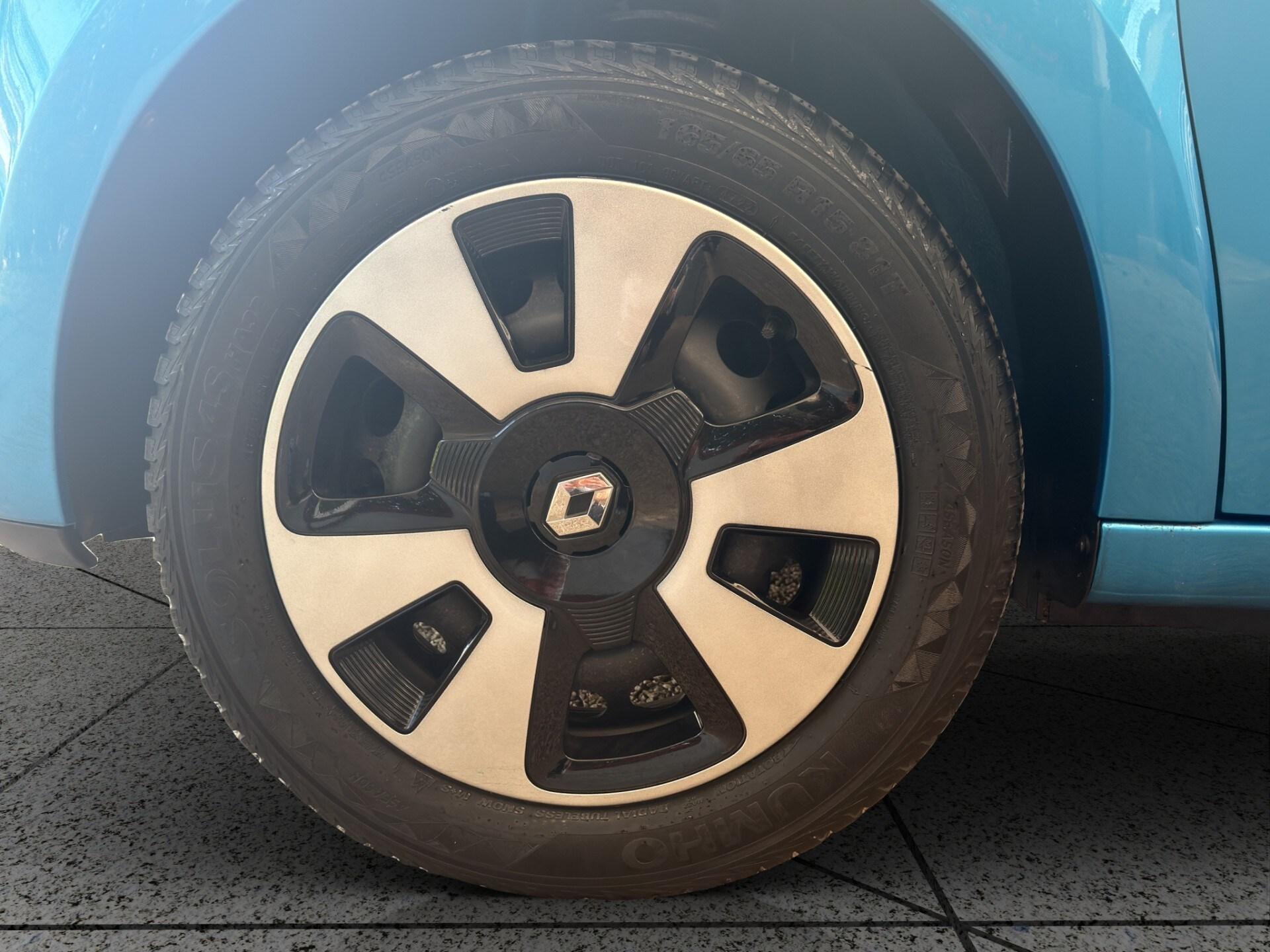 RENAULT Twingo 1.0 SCe Live