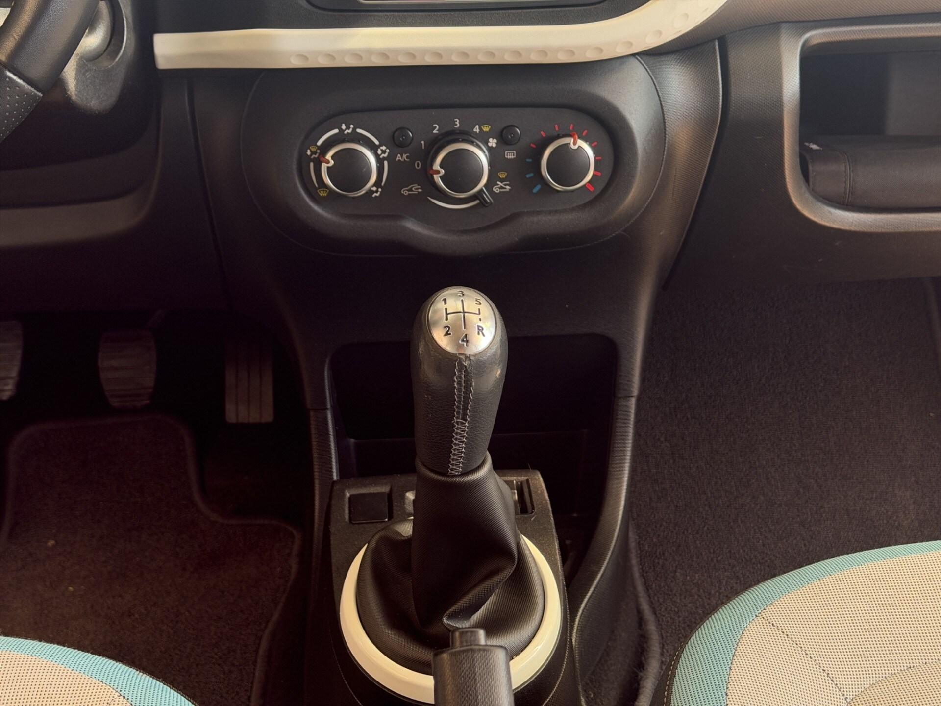 RENAULT Twingo 1.0 SCe Live