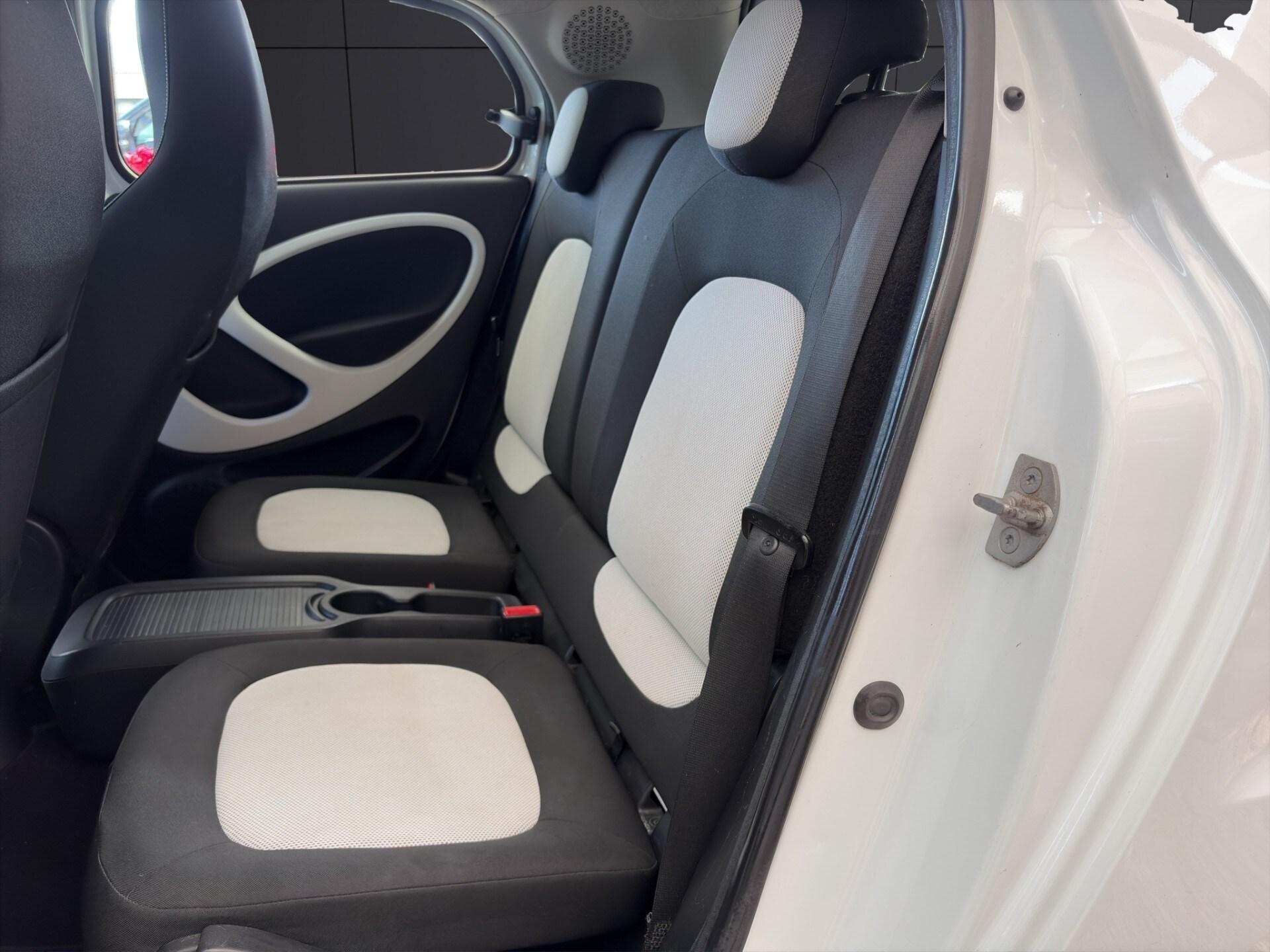 SMART forfour 70 1.0 Proxy