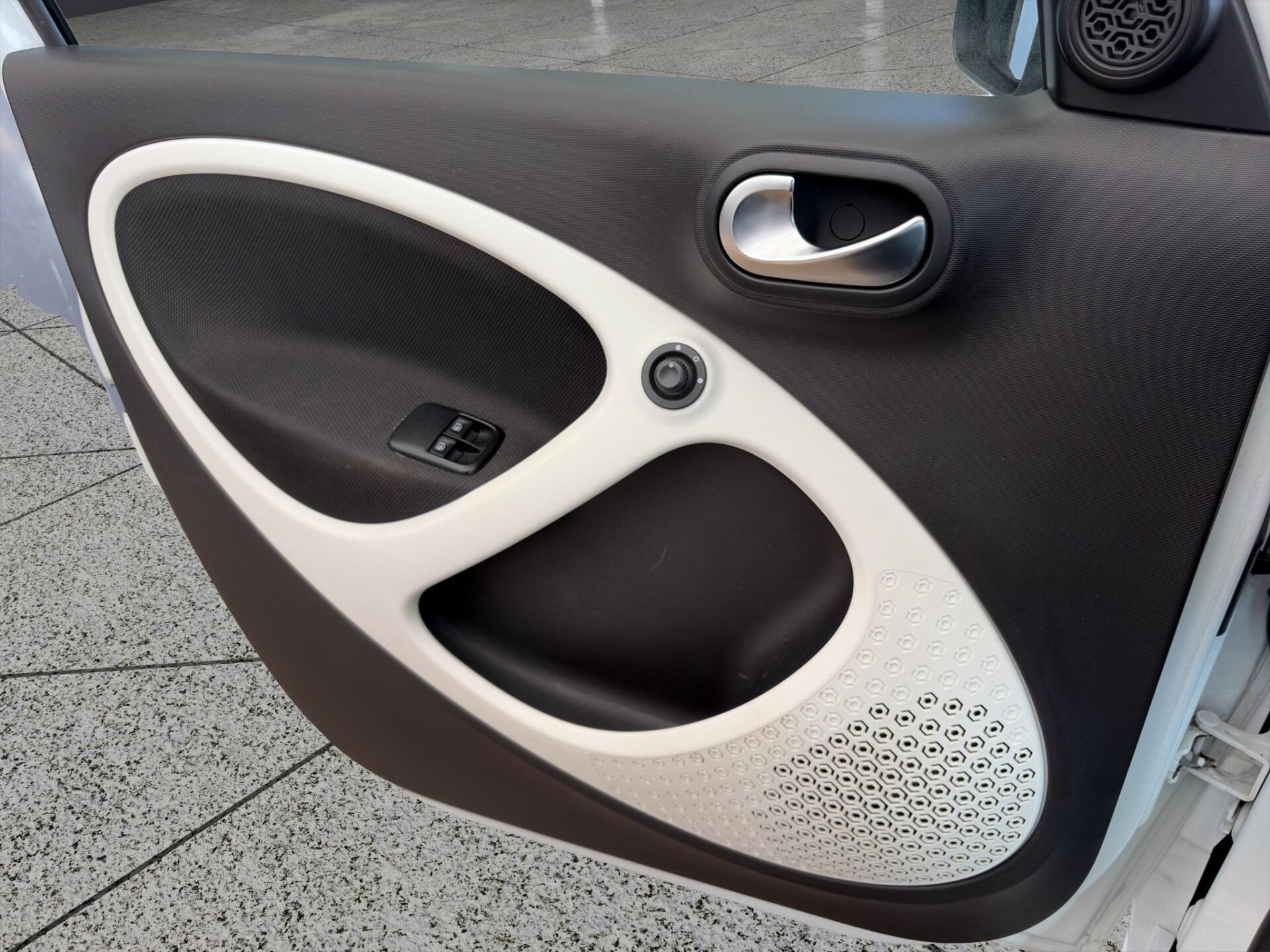 SMART forfour 70 1.0 Proxy