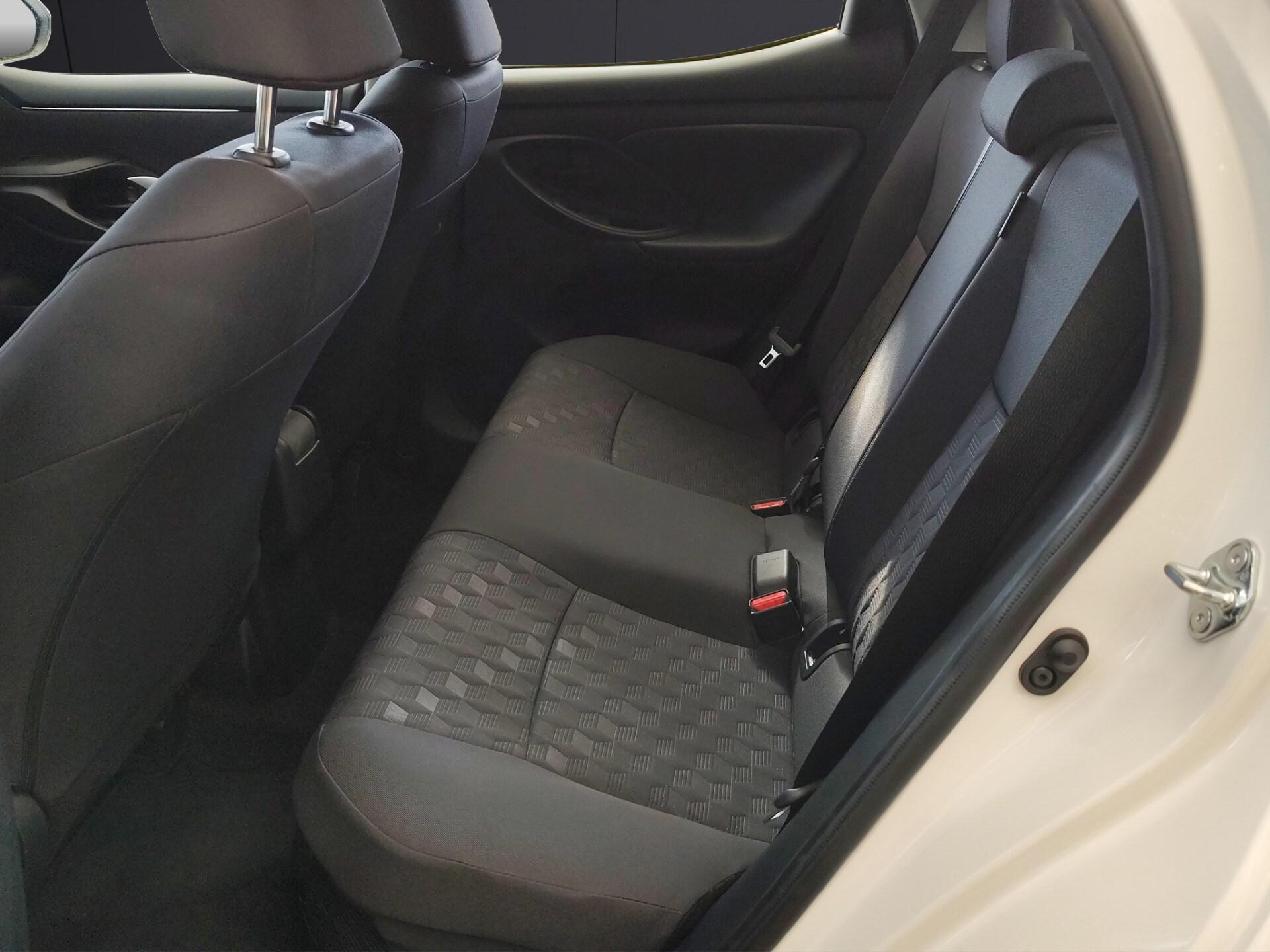 TOYOTA Yaris 1.5 Hybrid 5 porte Active