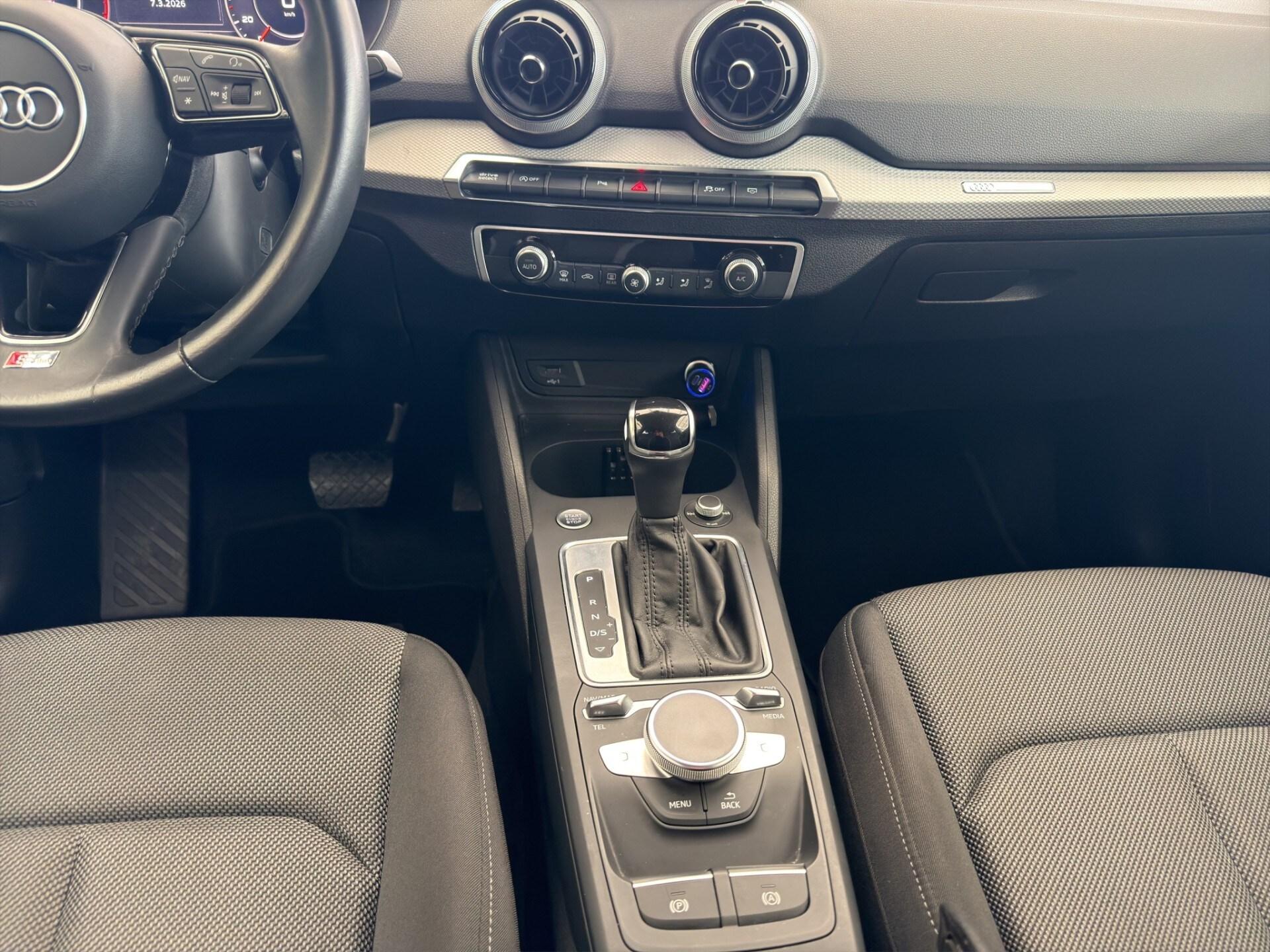 AUDI Q2 30 TDI S tronic S line Edition