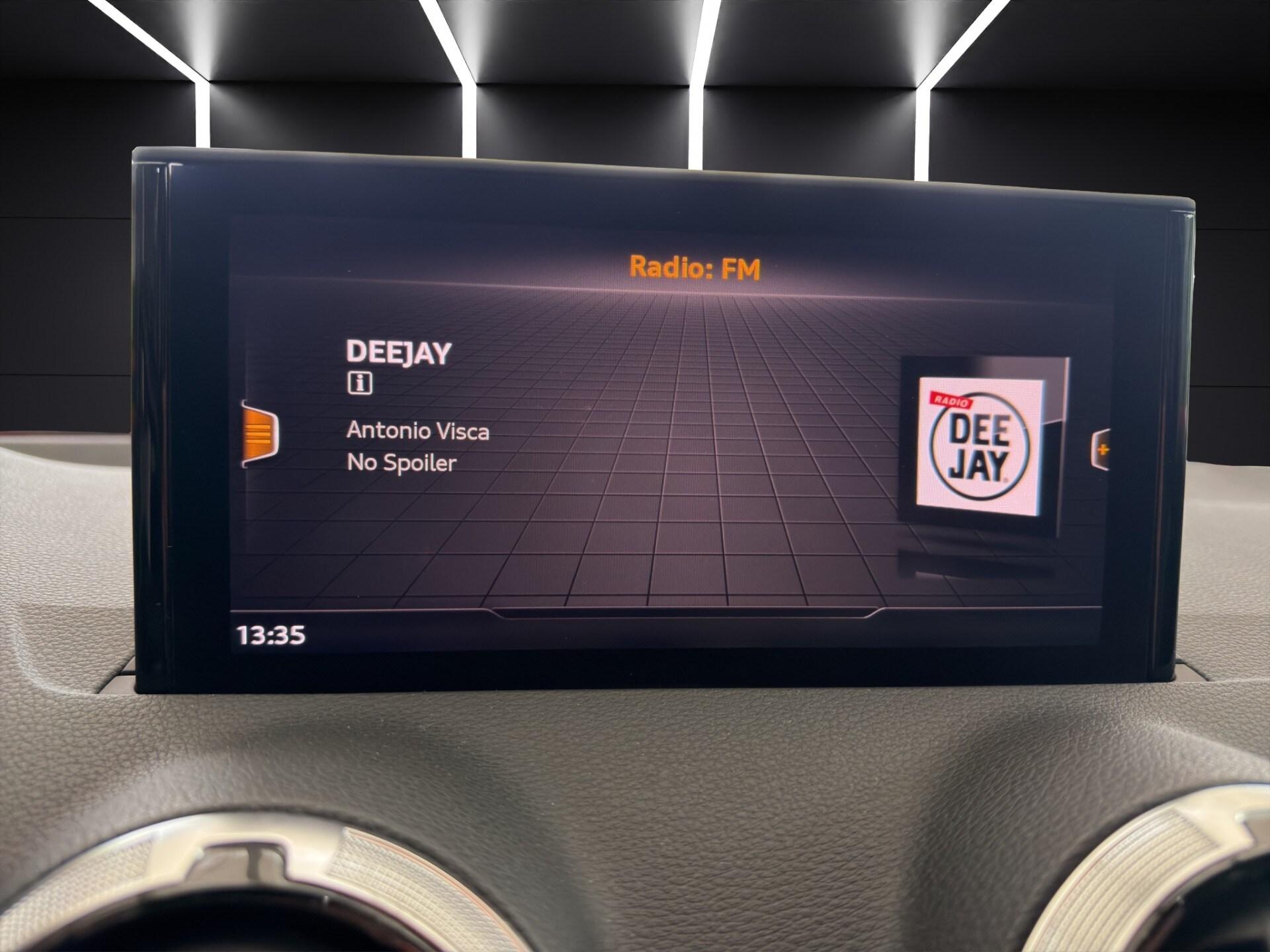 AUDI Q2 30 TDI S tronic S line Edition