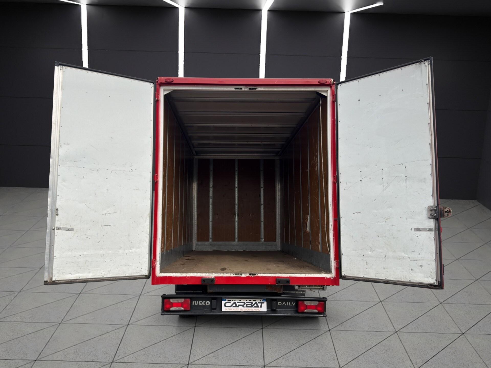 IVECO Daily 35C14H BTor 2.3 HPT PL-RG Cabinato