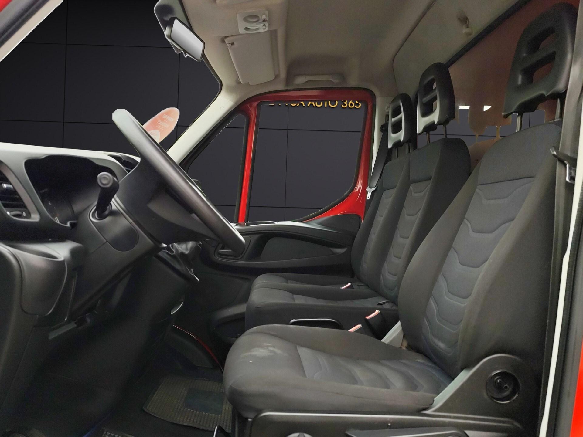 IVECO Daily 35C14H BTor 2.3 HPT PL-RG Cabinato