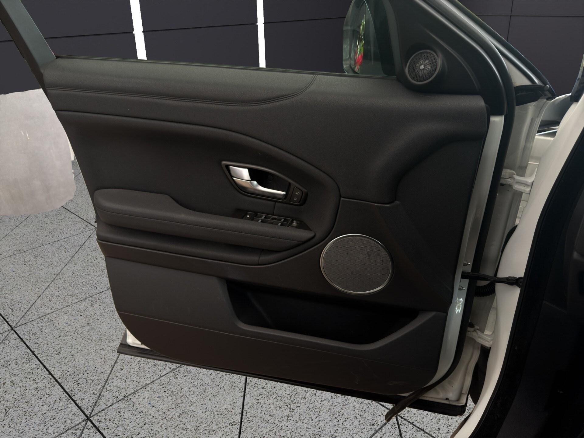 LAND ROVER Range Rover Evoque 2.0 TD4 180 CV 5p. Pure